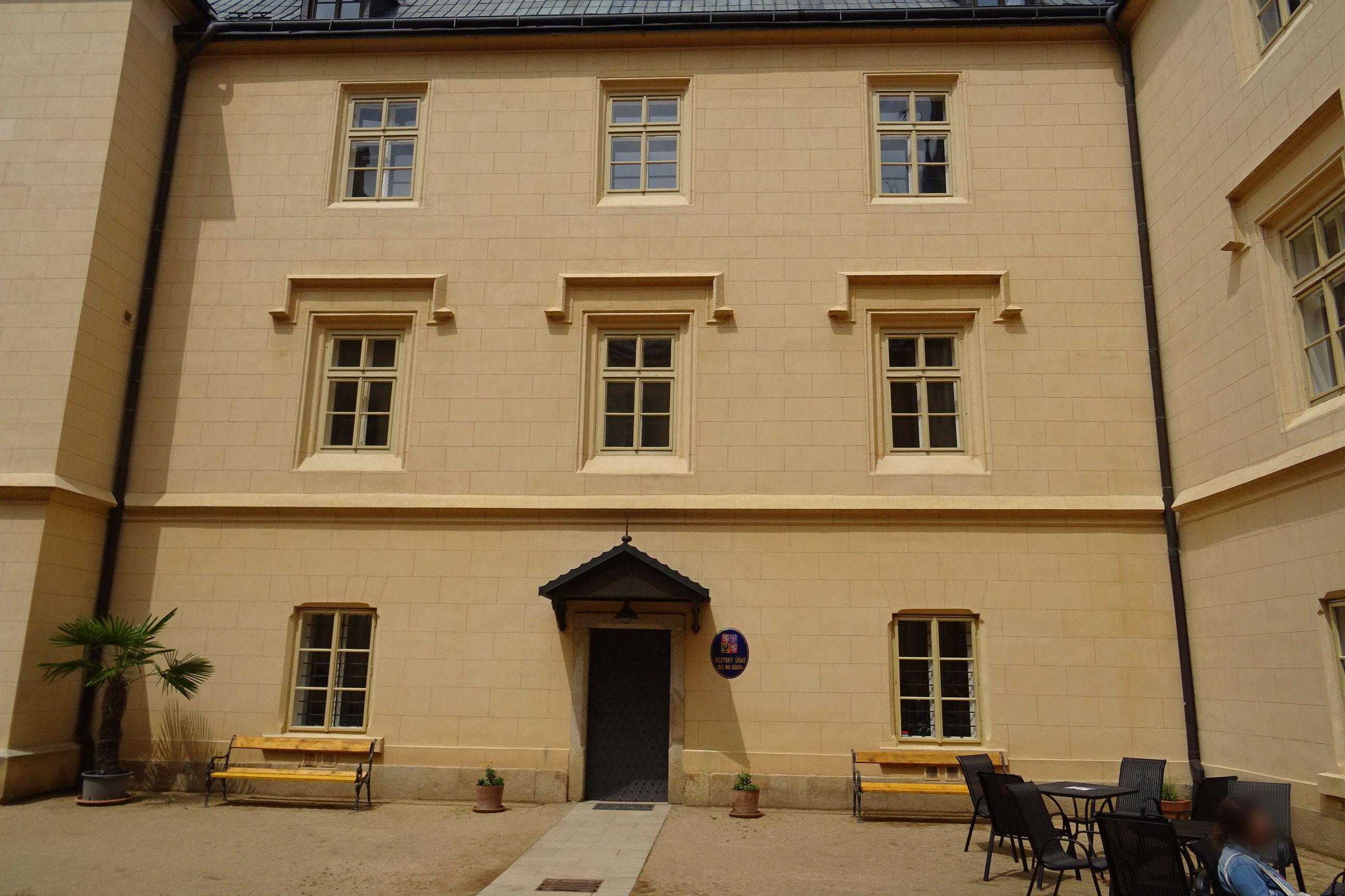Zruč nad Sázavou - městský úřad foto 5