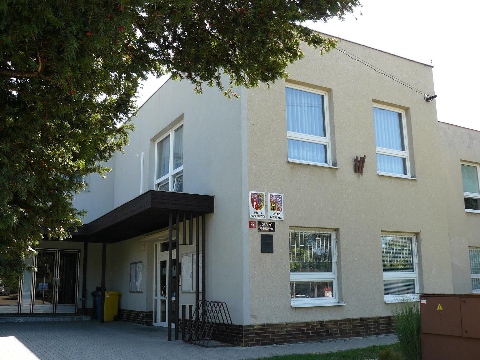 Velké Němčice - úřad městyse foto 2