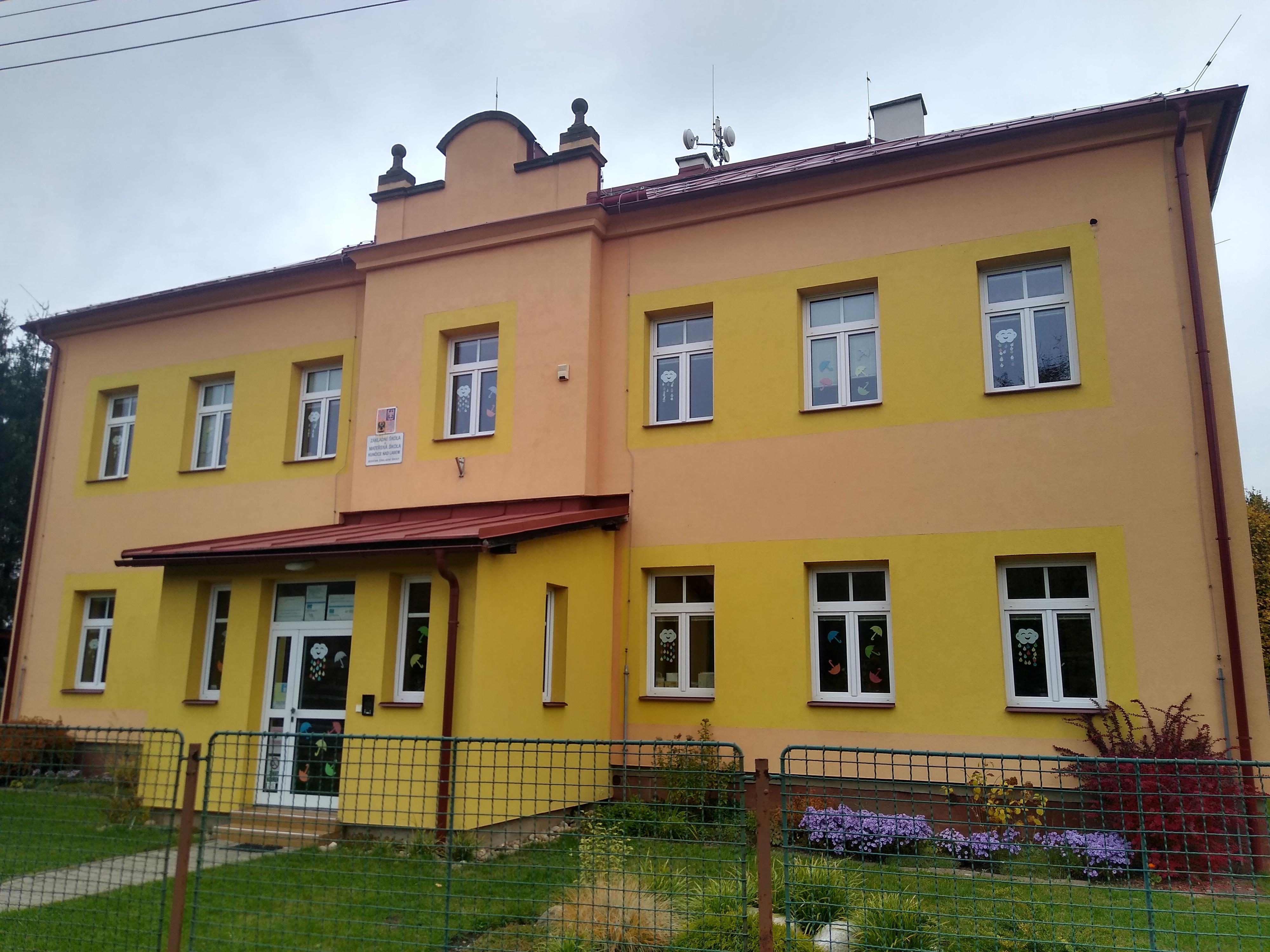 Základní škola Kunčice nad Labem