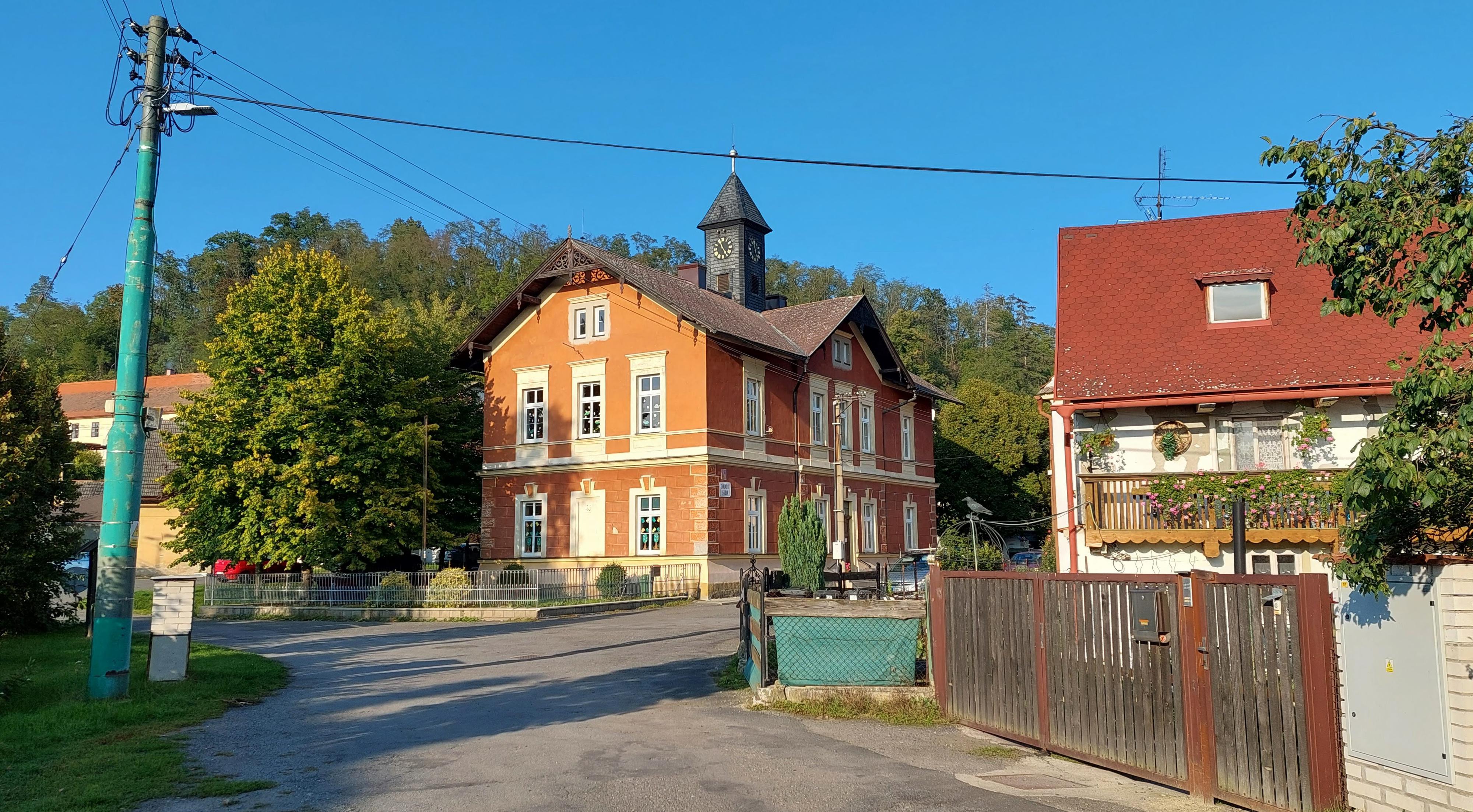 ZŠ a MŠ Želízy, okres Mělník foto 4