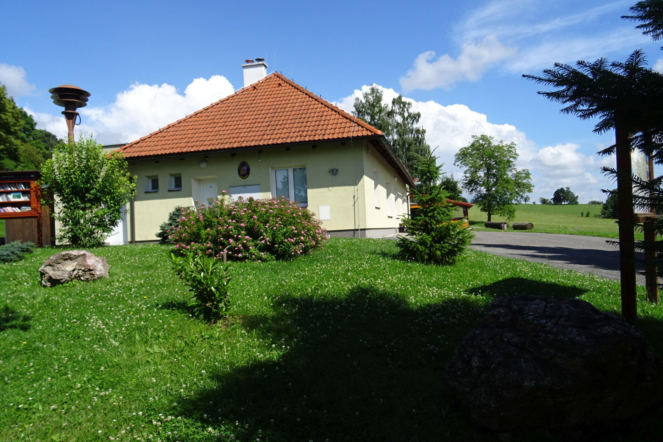 Sendraž - obecní úřad foto 3