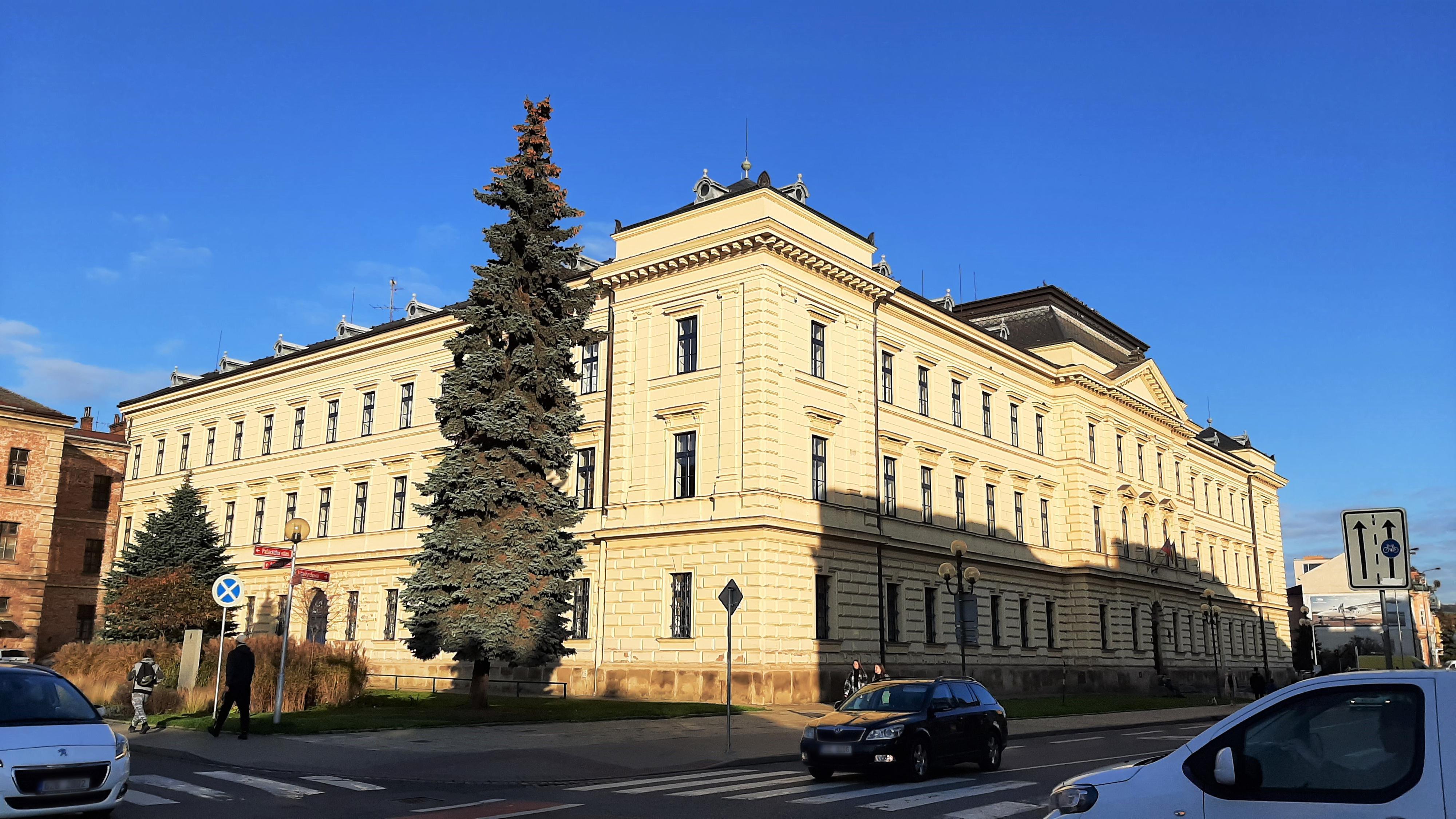 Střední uměleckoprůmyslová škola Uherské Hradiště foto 3