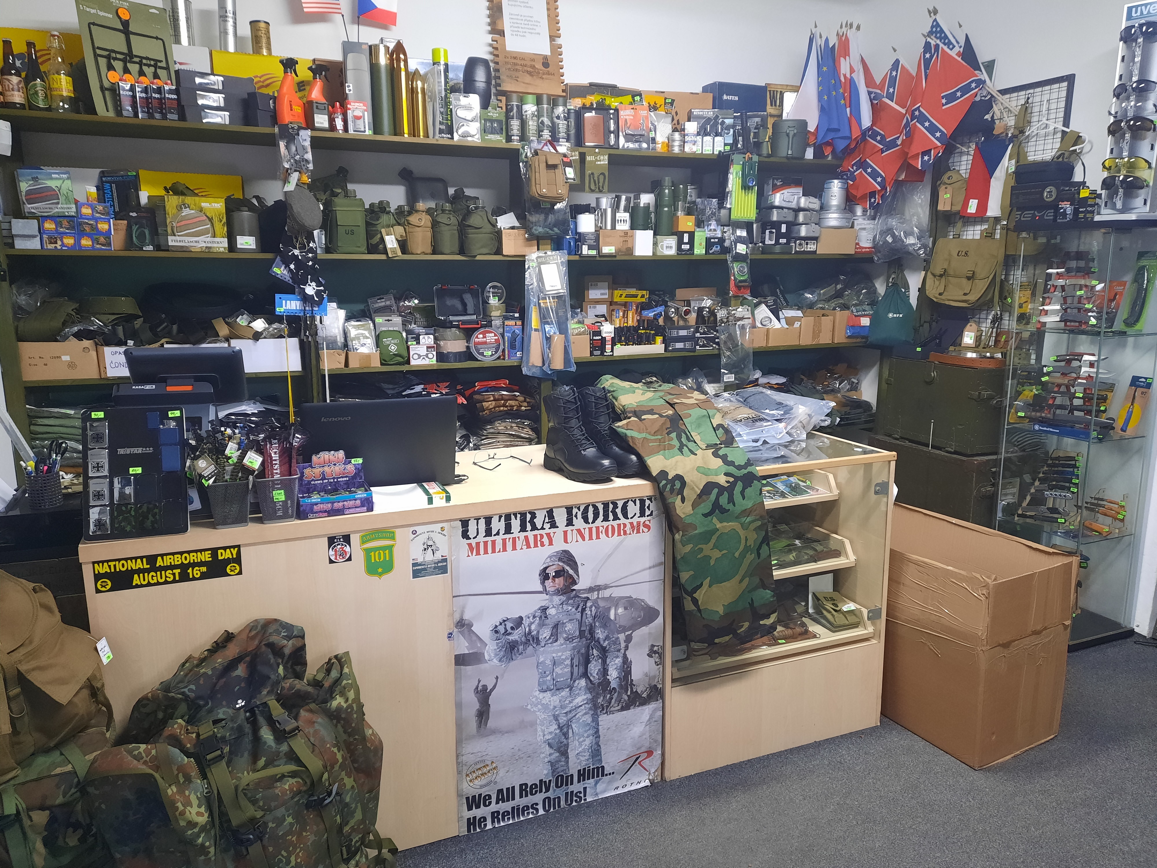 ARMY SHOP 101 foto 3