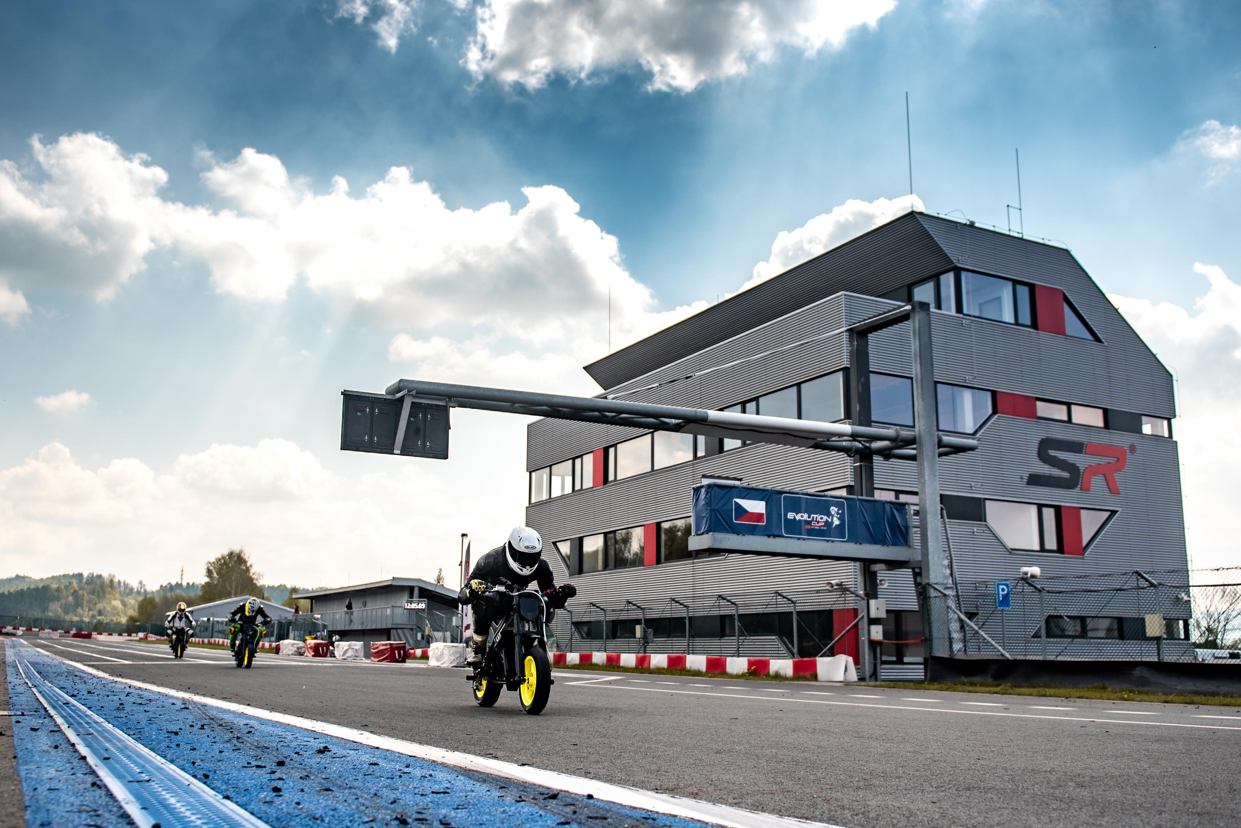 SR Motoškola foto 2