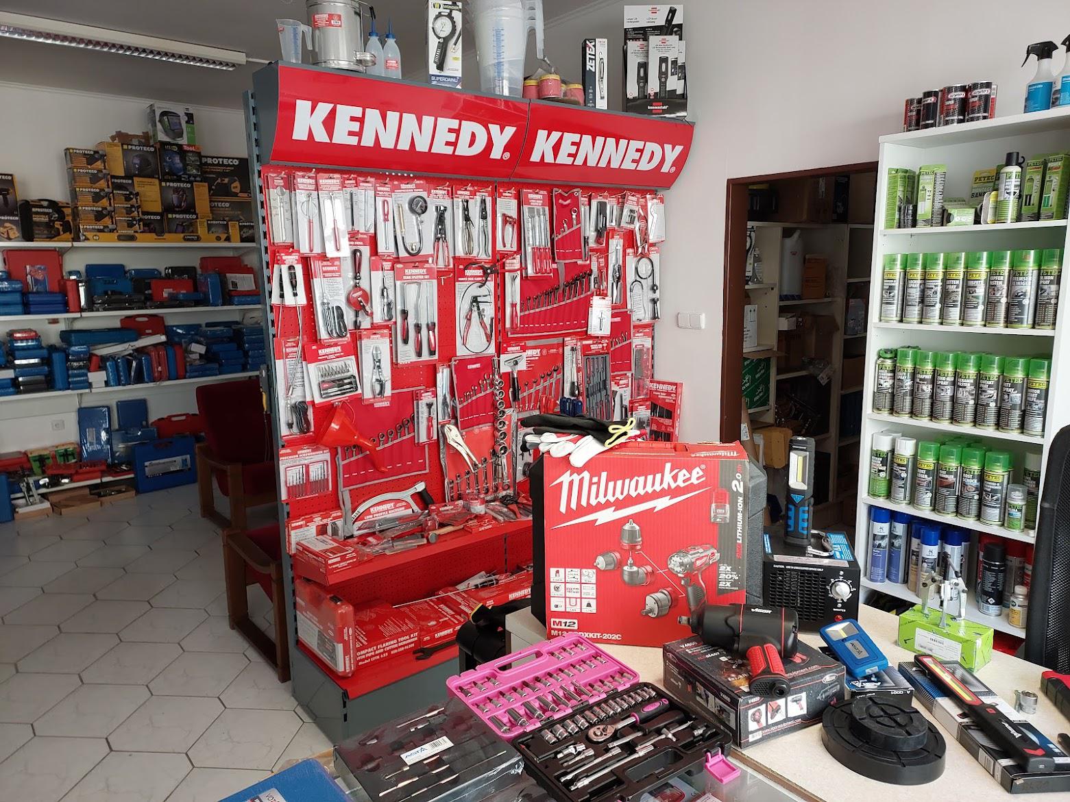 Roman Pevný - VYBAVENÍ AUTOSERVISU foto 4