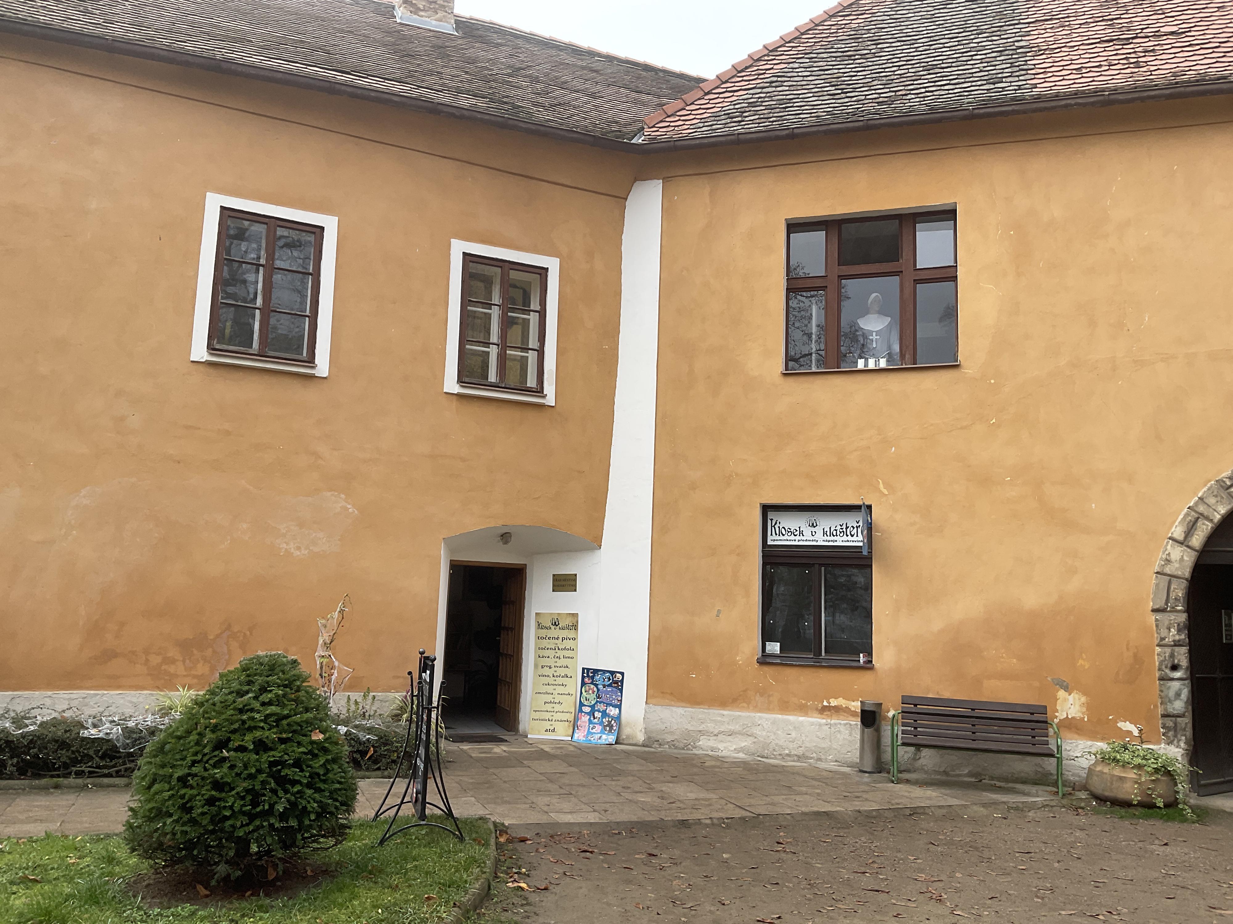 Kiosek v kláštěře foto 5