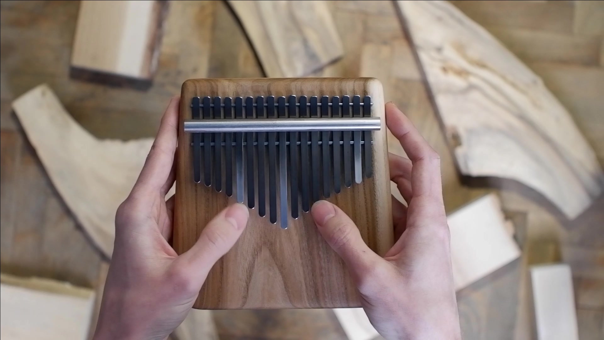 Pavel Klvaňa Kalimbas foto 2 (náhled videa)
