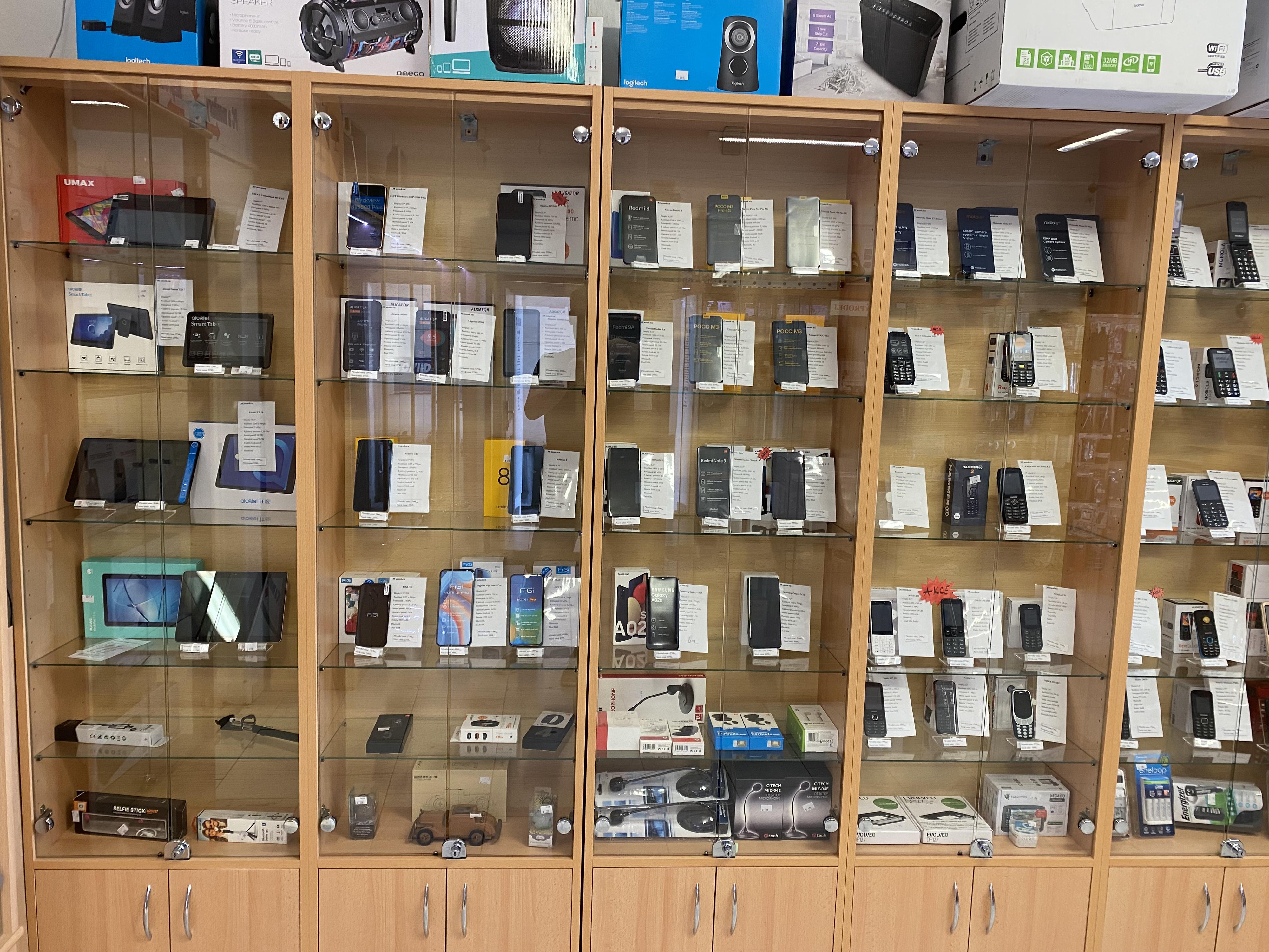 Mazoš.cz počítače a mobily foto 4