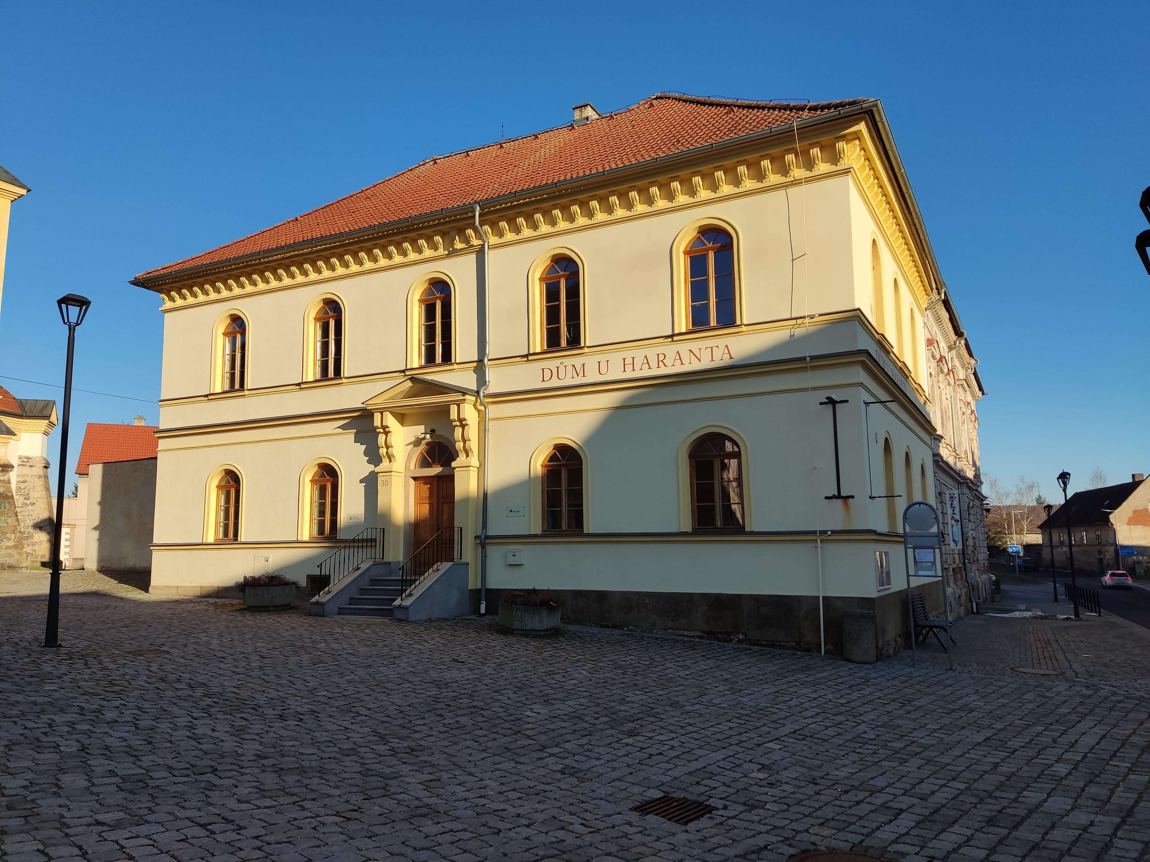 Knihovna Kryštofa Haranta foto 4