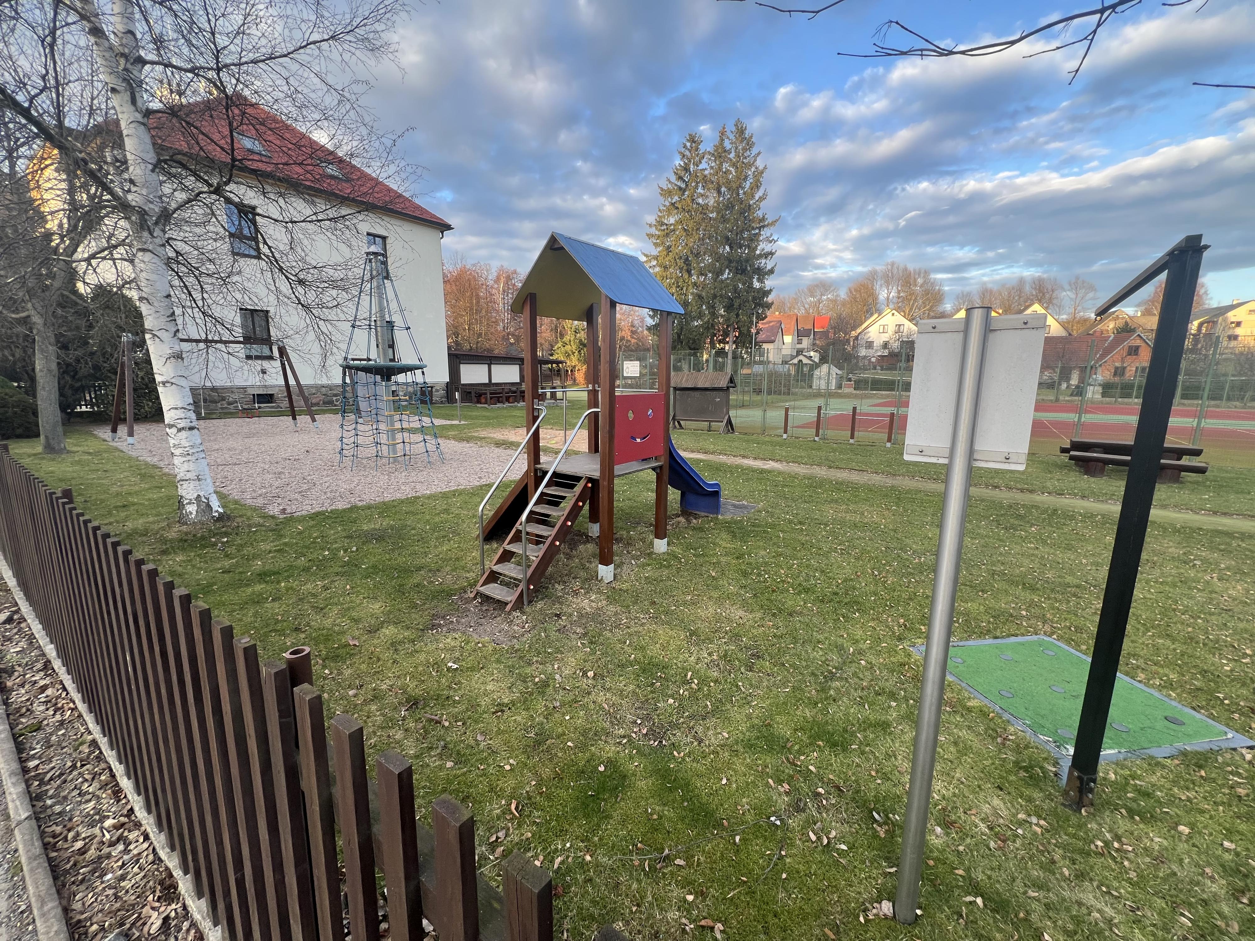 Borová - obecní úřad foto 5