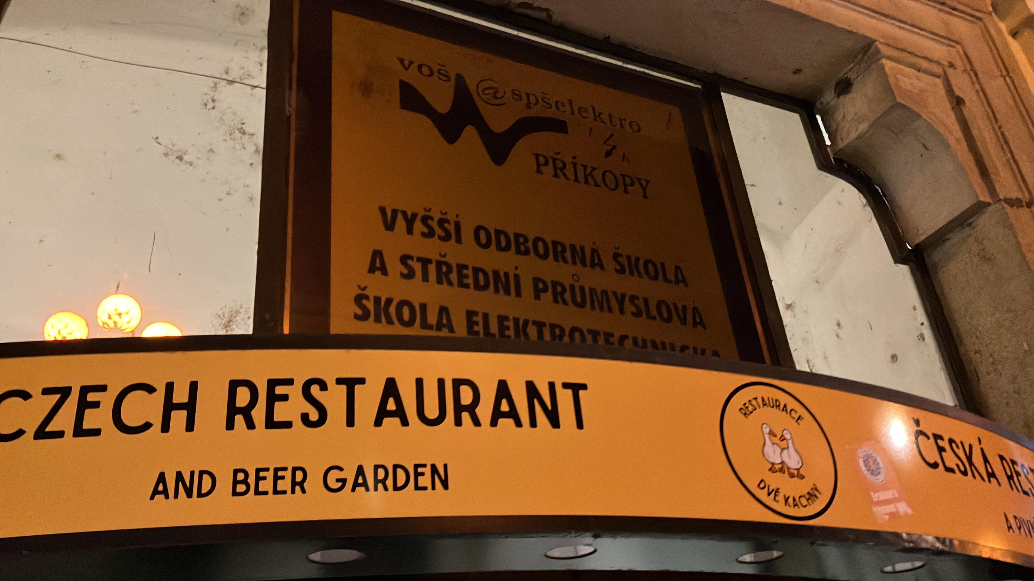 Restaurace Dvě Kachny foto 3