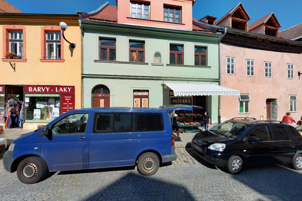 Potraviny Loket