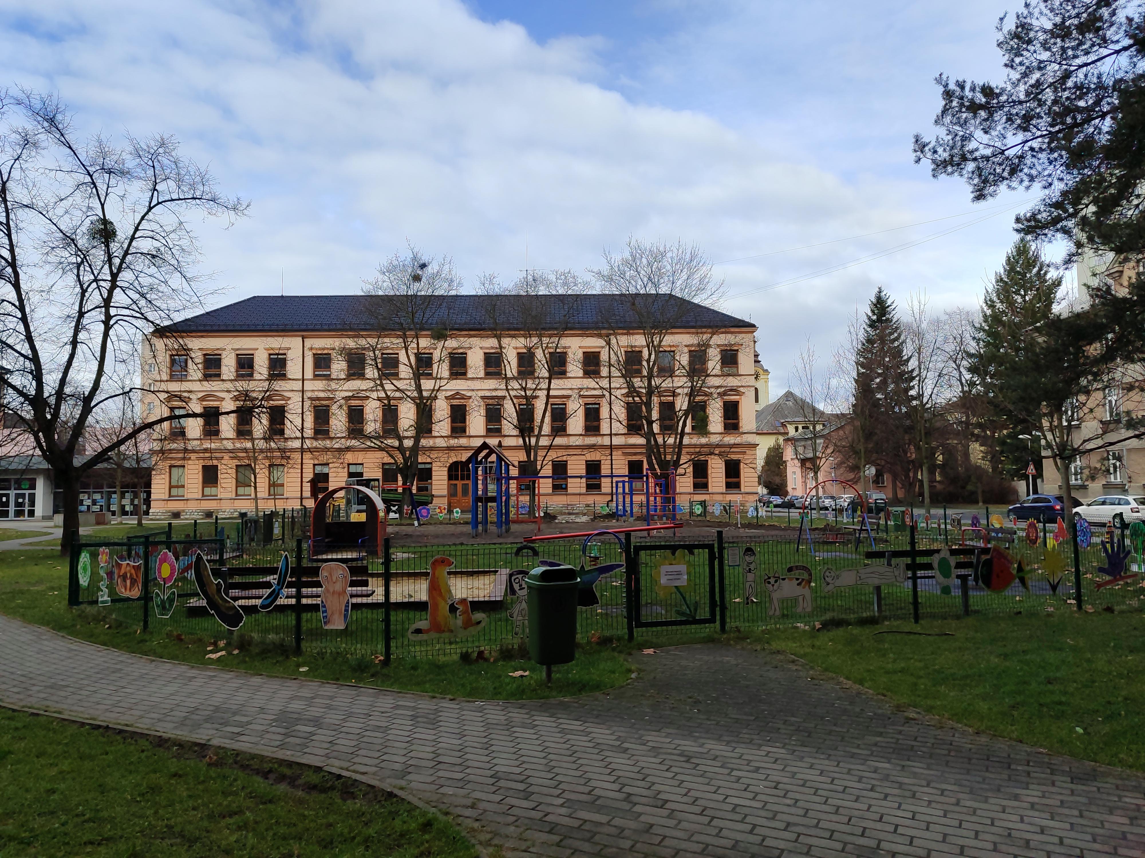 ZŠ Frýdek-Místek, Komenského foto 4
