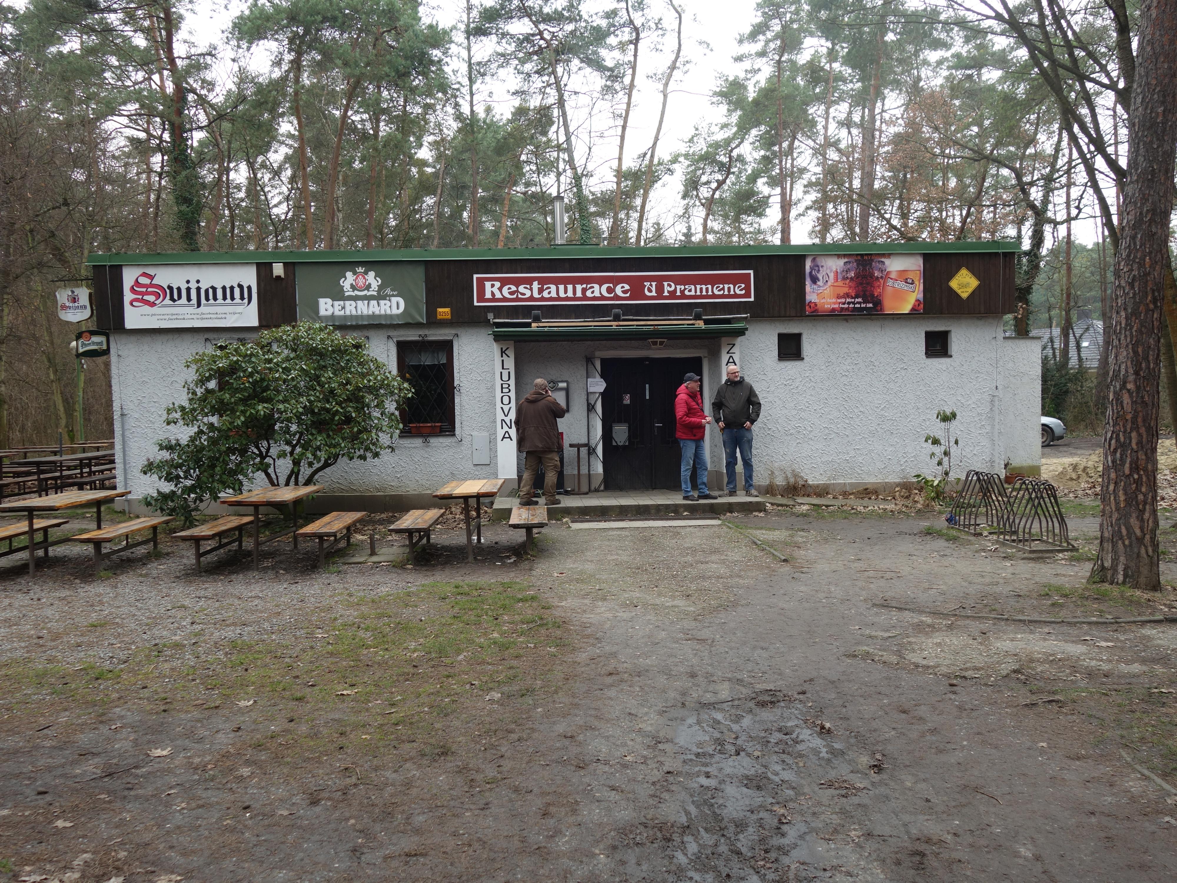 Restaurace u Pramene  -  Klubovna zahrádkářů Kersko foto 4