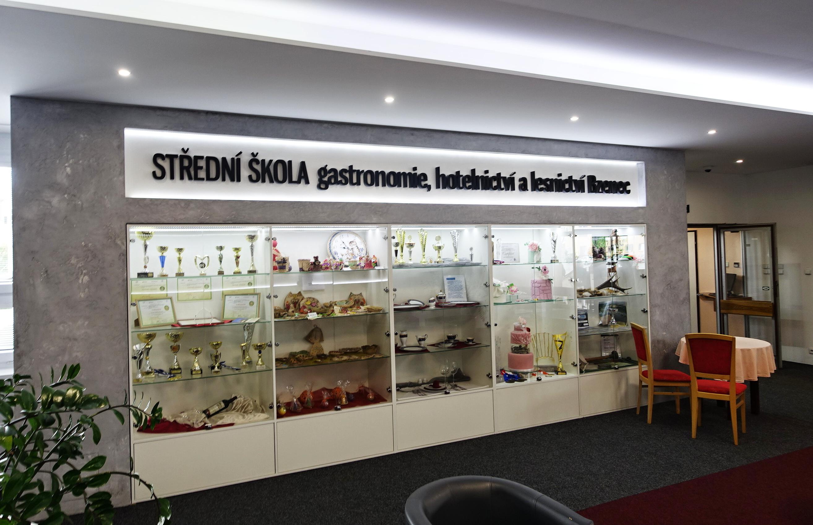 Střední škola gastronomie, hotelnictví a lesnictví Bzenec foto 4