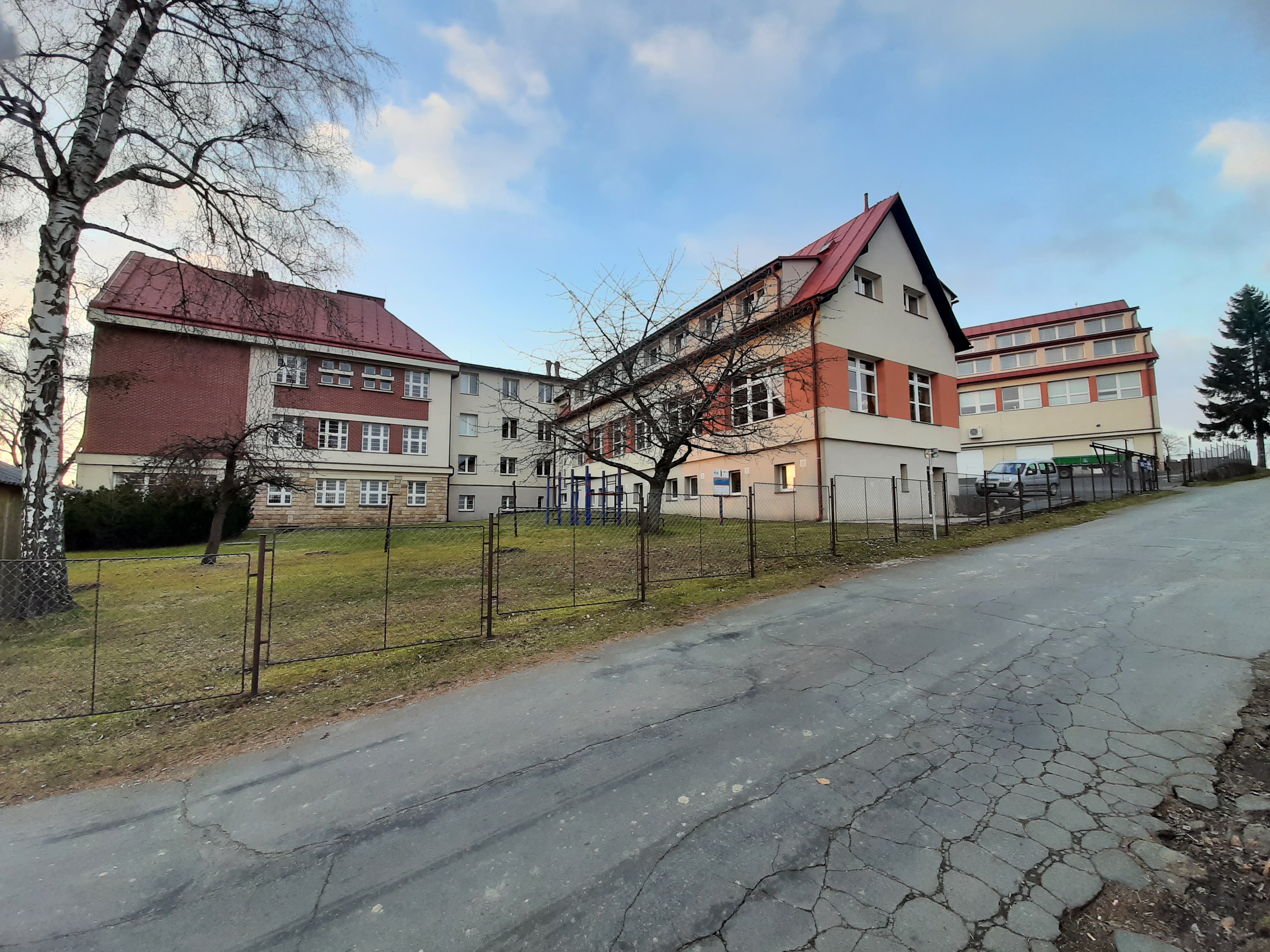 Integrovaná střední škola Vysoké nad Jizerou foto 4