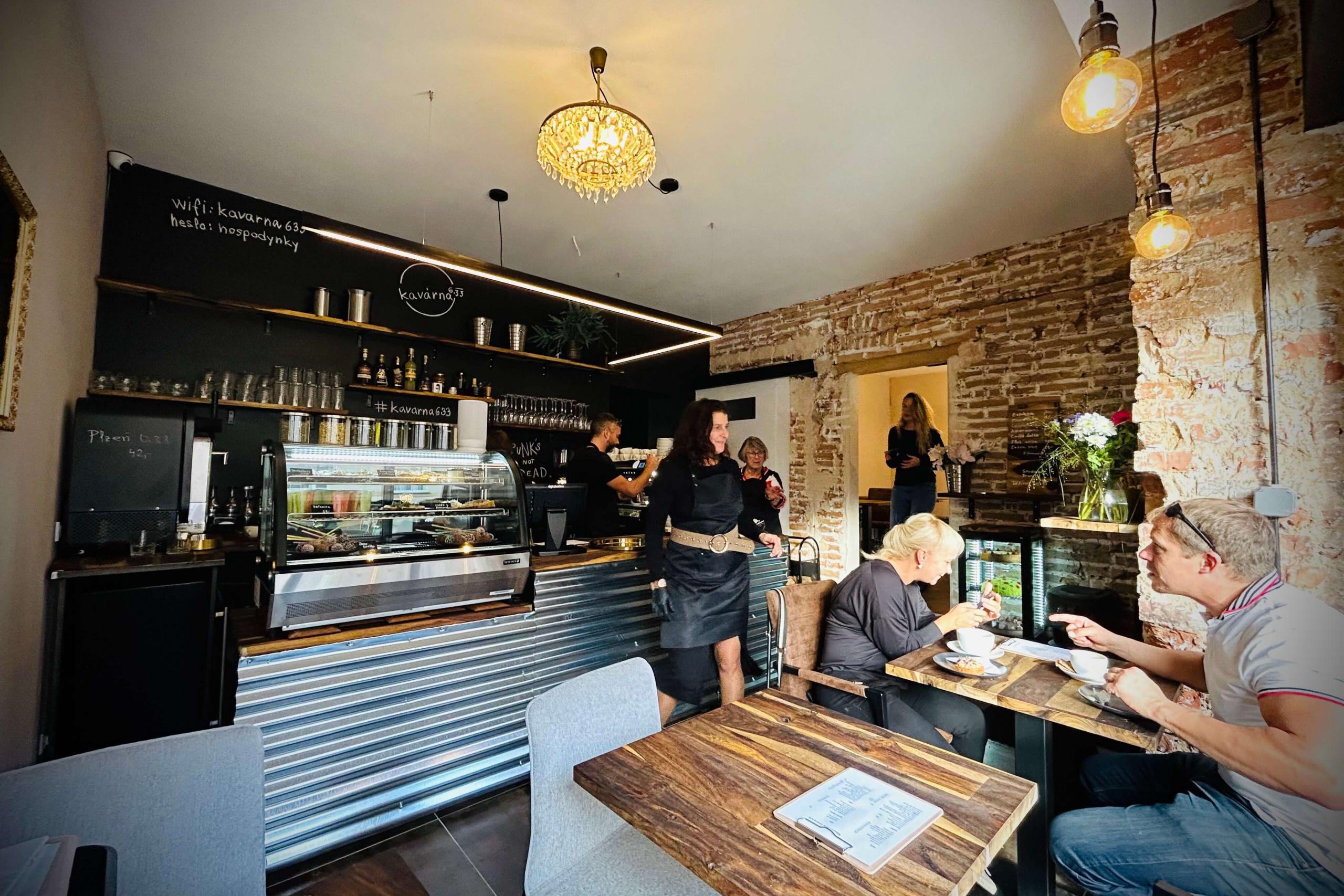Kavárna 6,33