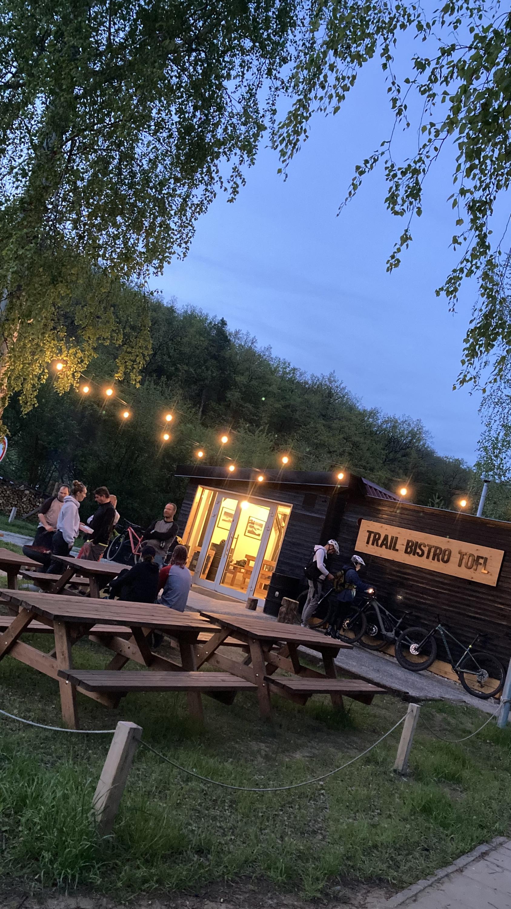 Trail Bistro TOFL foto 4