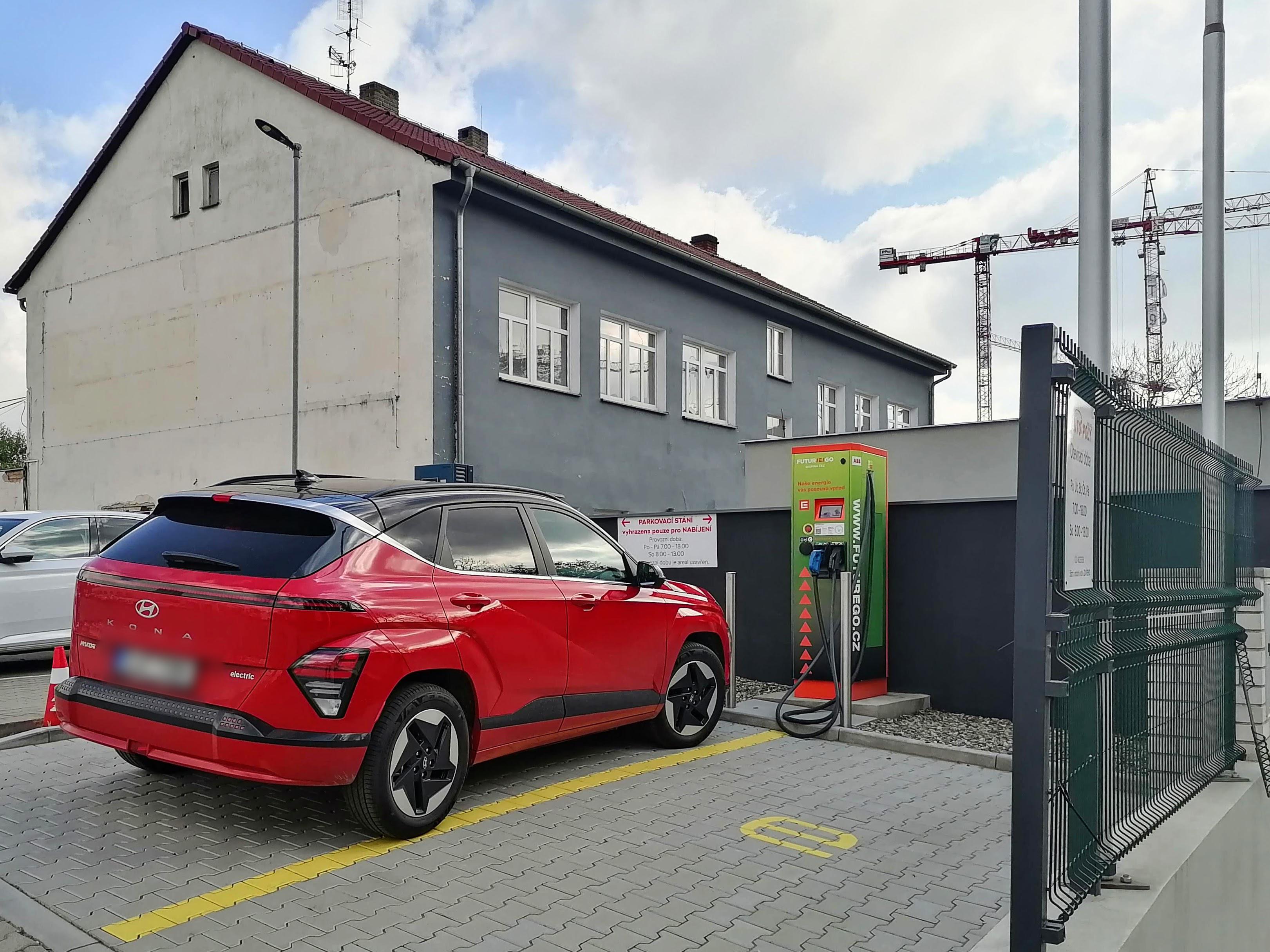 Nabíjecí stanice ČEZ foto 2