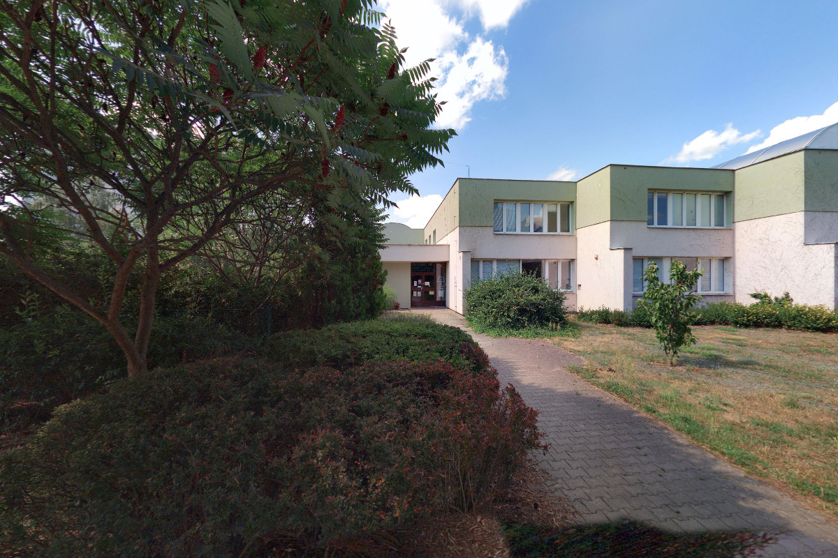 Střední škola služeb, obchodu a gastronomie foto 2