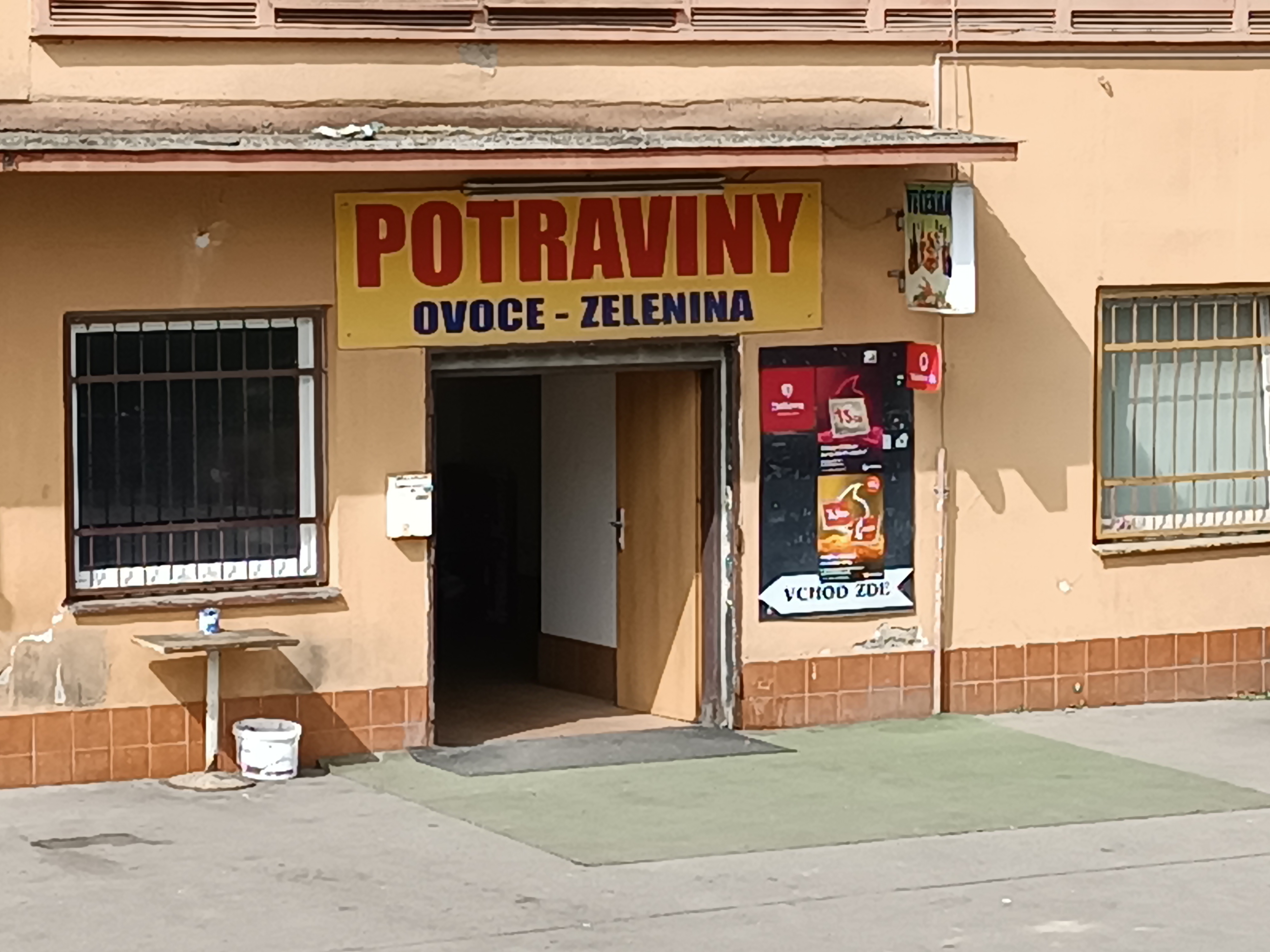 Potraviny Lovosická foto 2