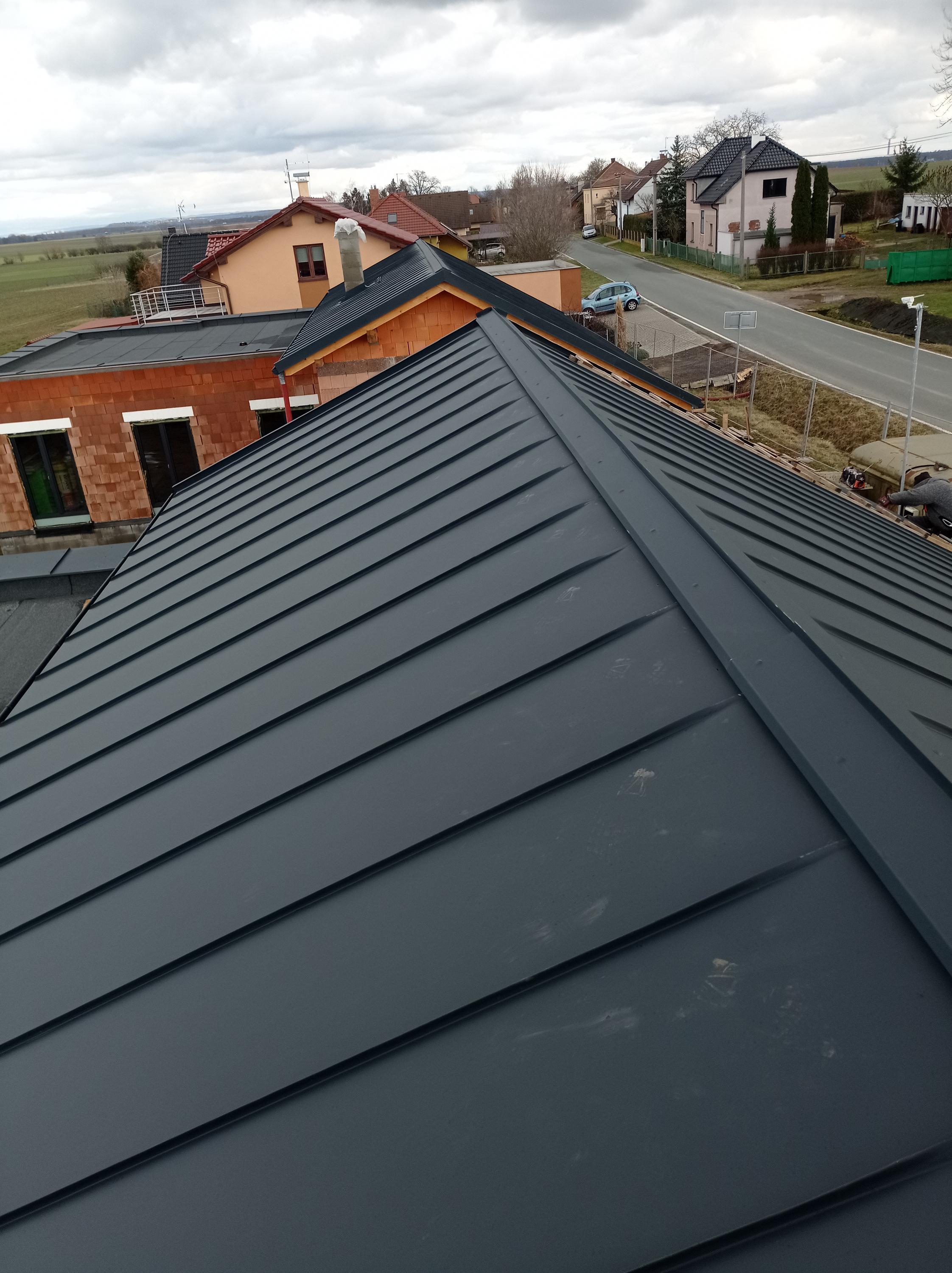 Pokrývačství u potoka foto 2