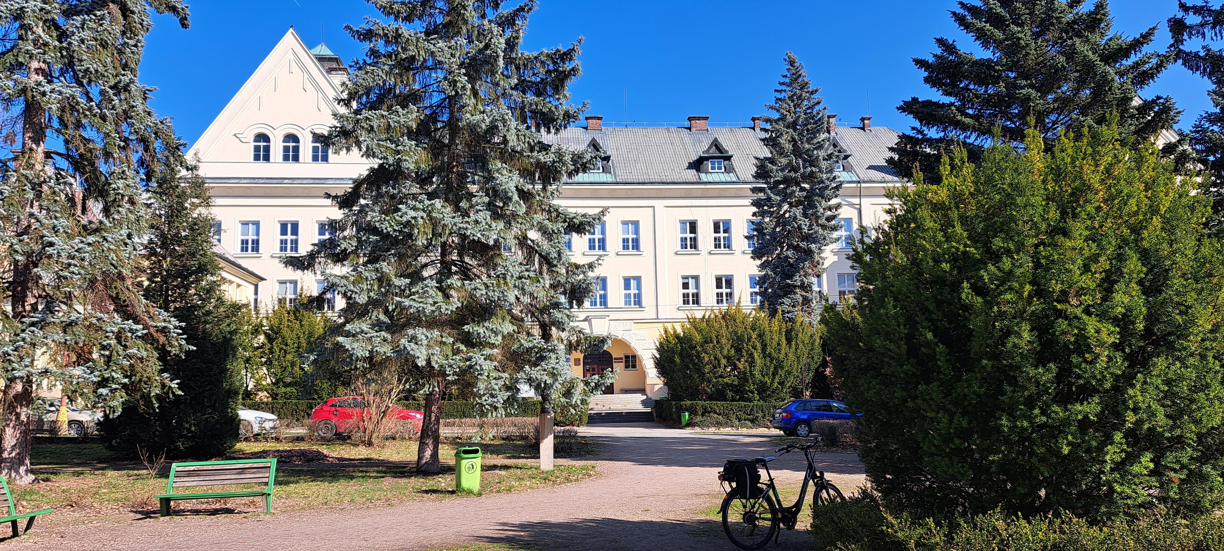 Gymnázium Františka Martina Pelcla, Rychnov nad Kněžnou, Hrdinů odboje 36 foto 4