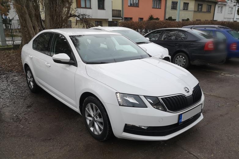 hledam-auto.cz - Autpůjčovna foto 2