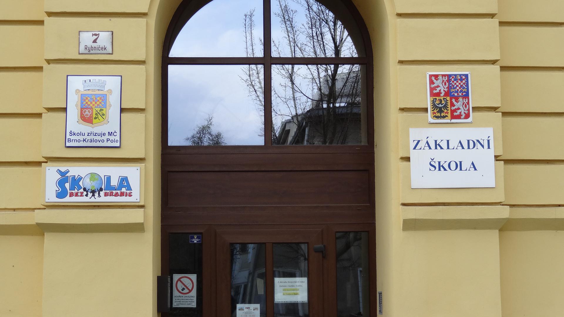 Základní škola a Mateřská škola, Brno, Staňkova 14 foto 3