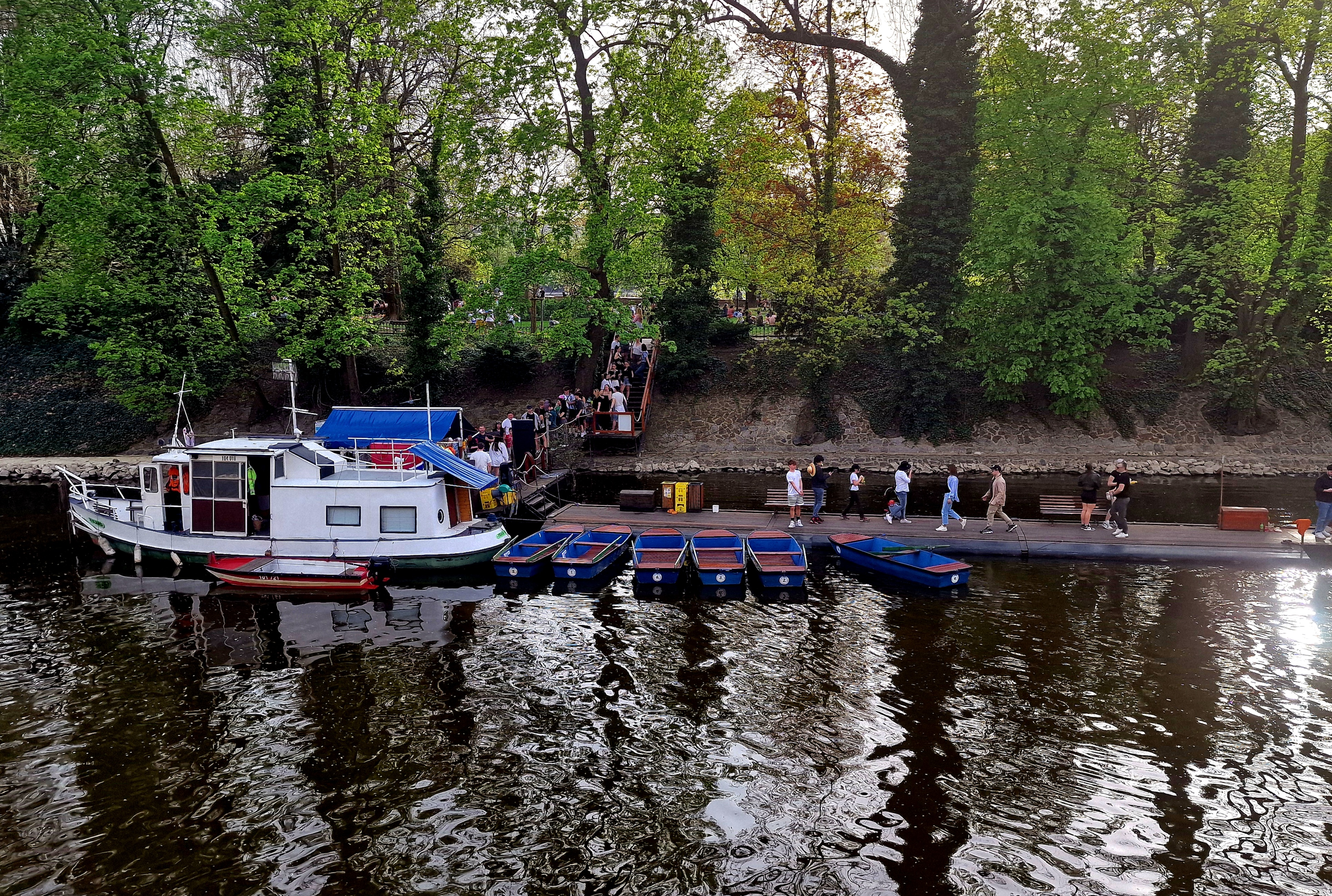 Půjčovna lodiček a šlapadel U Kotvy foto 6