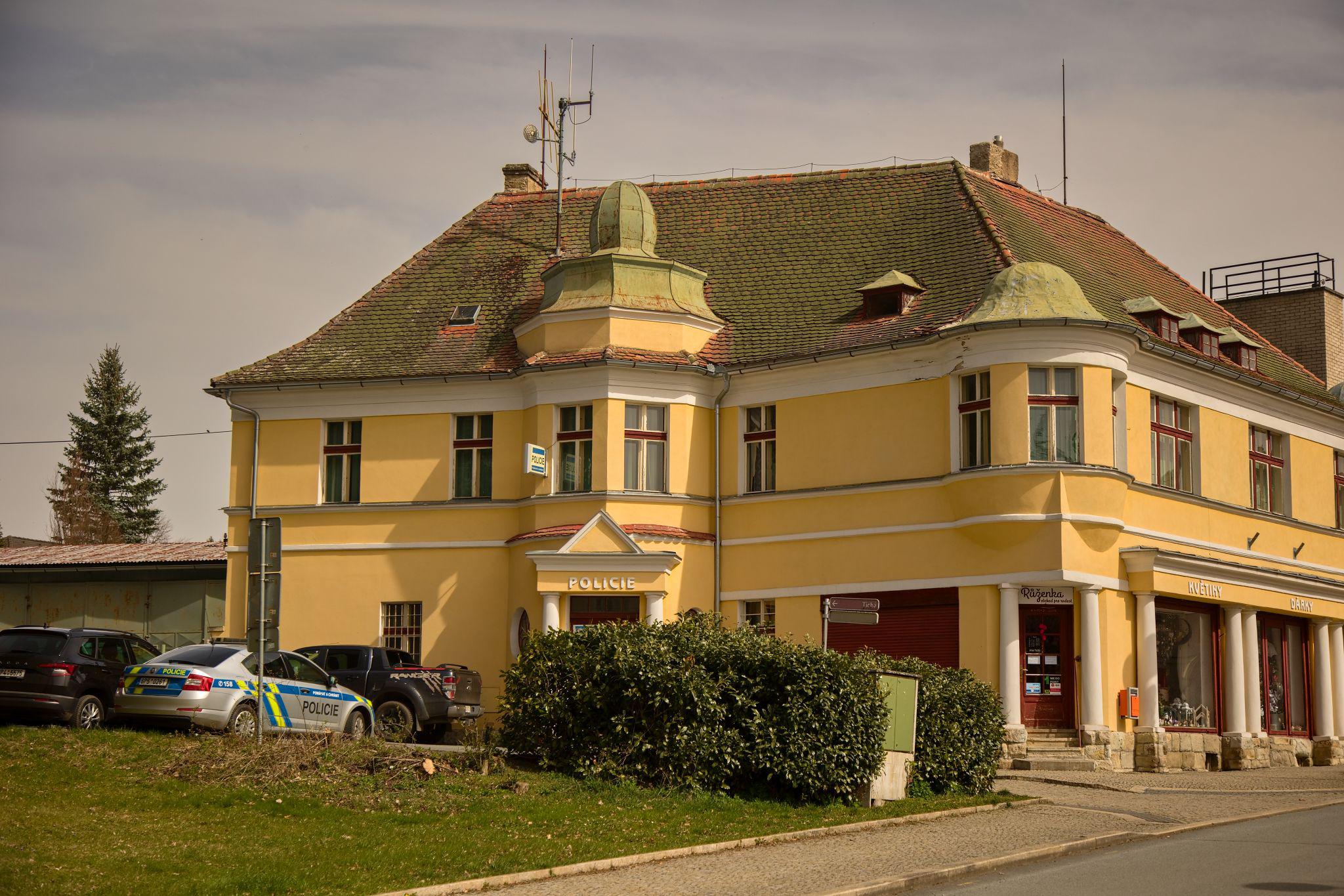 Policie ČR - Obvodní oddělení Konstantinovy Lázně foto 3