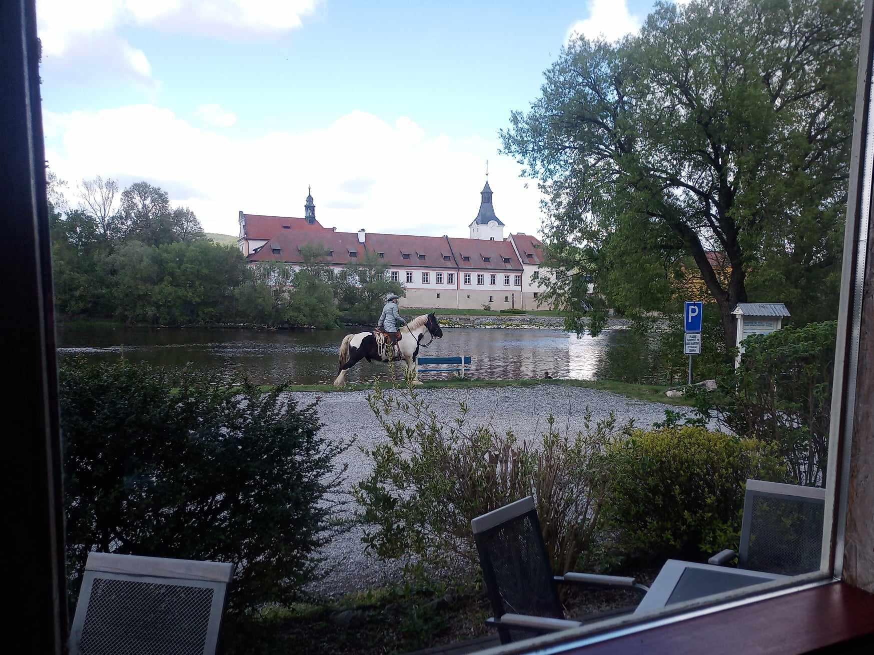 Restaurace Jez Dobřichovice foto 4