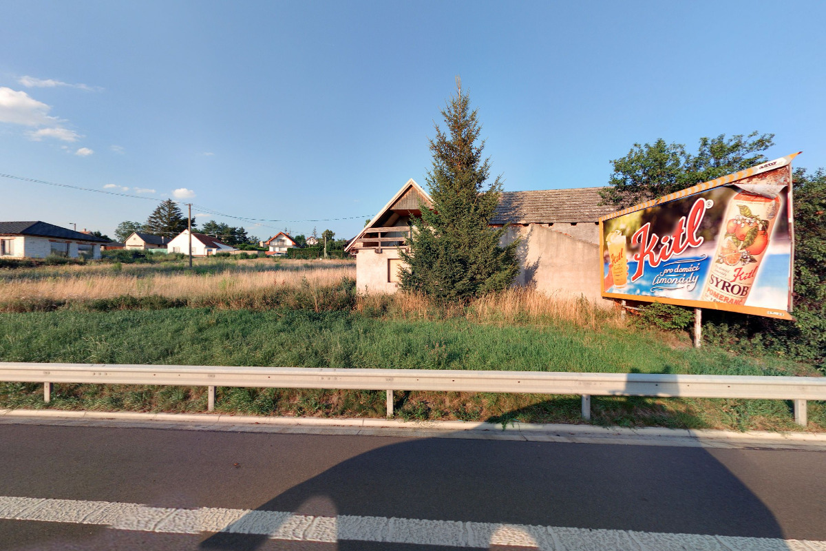 Kamila Šablaturová - realitní kancelář foto 1