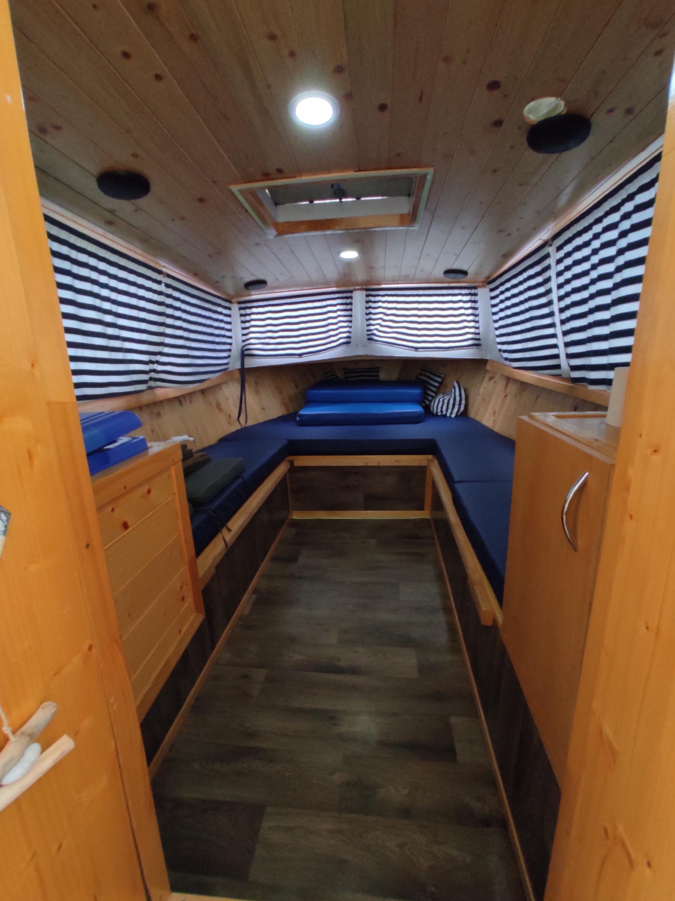 Půjčovna hausbótů lodebatuvkanal.cz foto 5