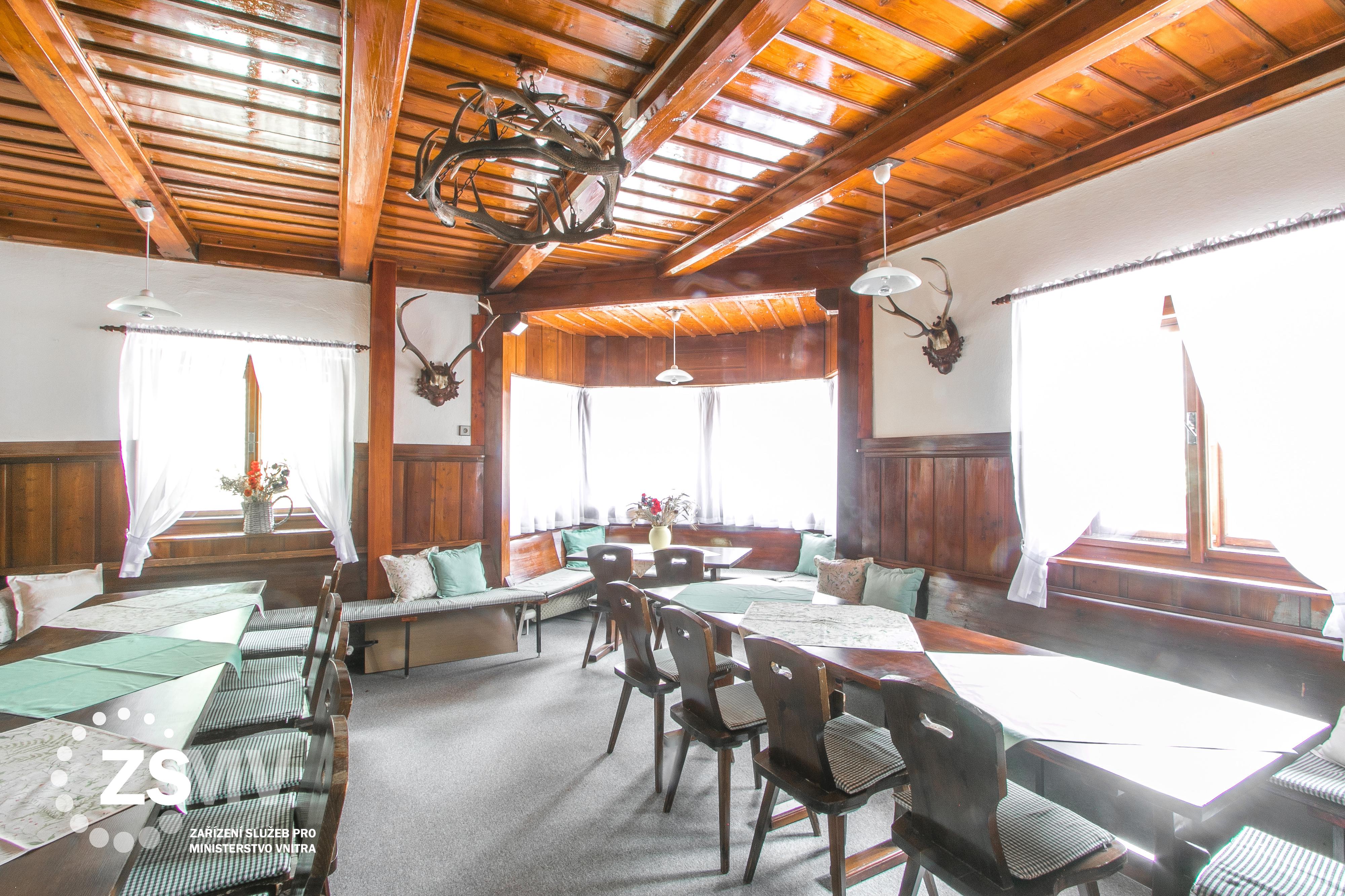 Restaurace - Hotel Janošík foto 4