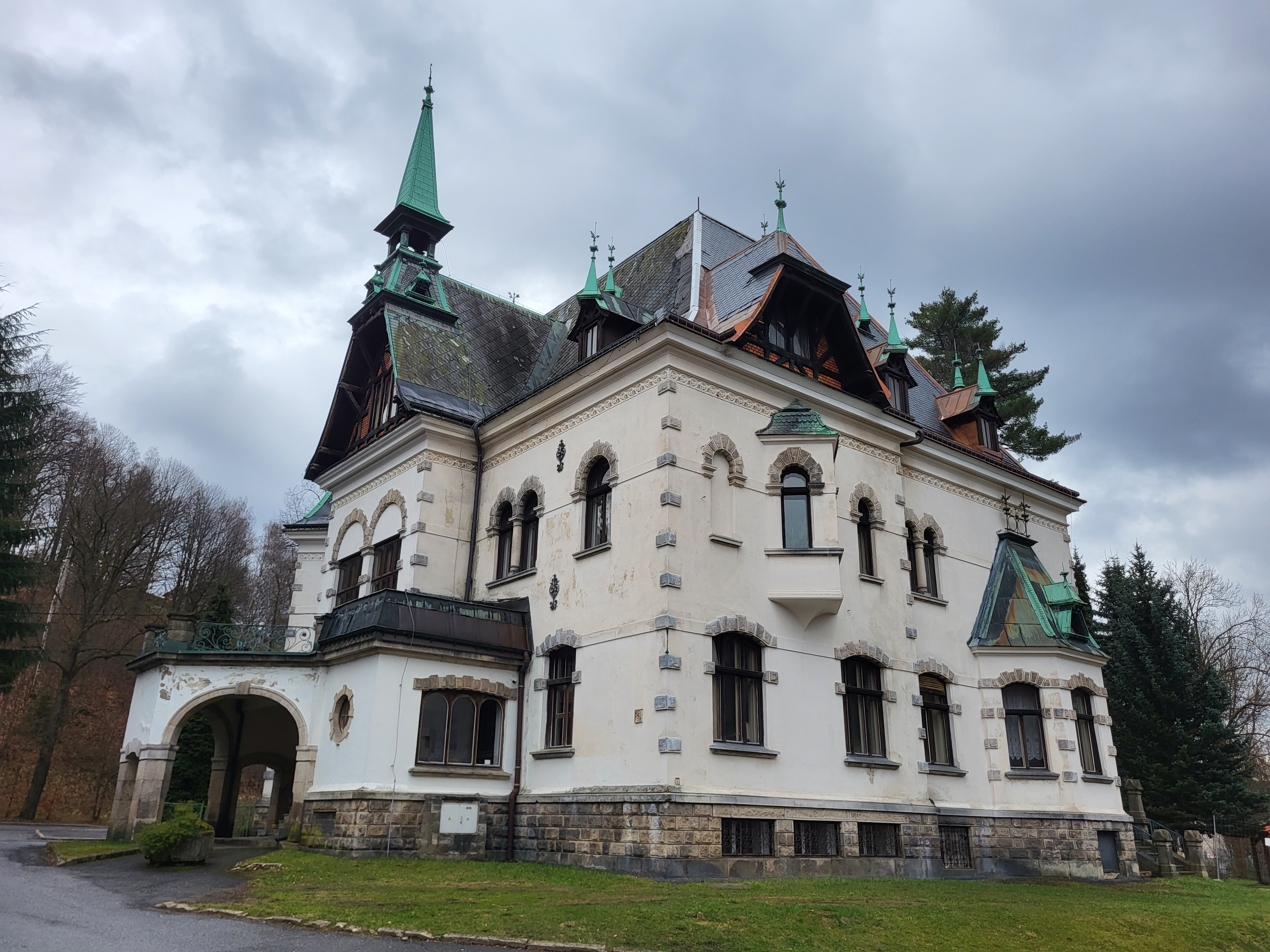 Městská knihovna v Desné foto 6