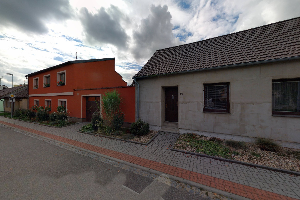 Nová Včelnice - půjčovna čistících strojů