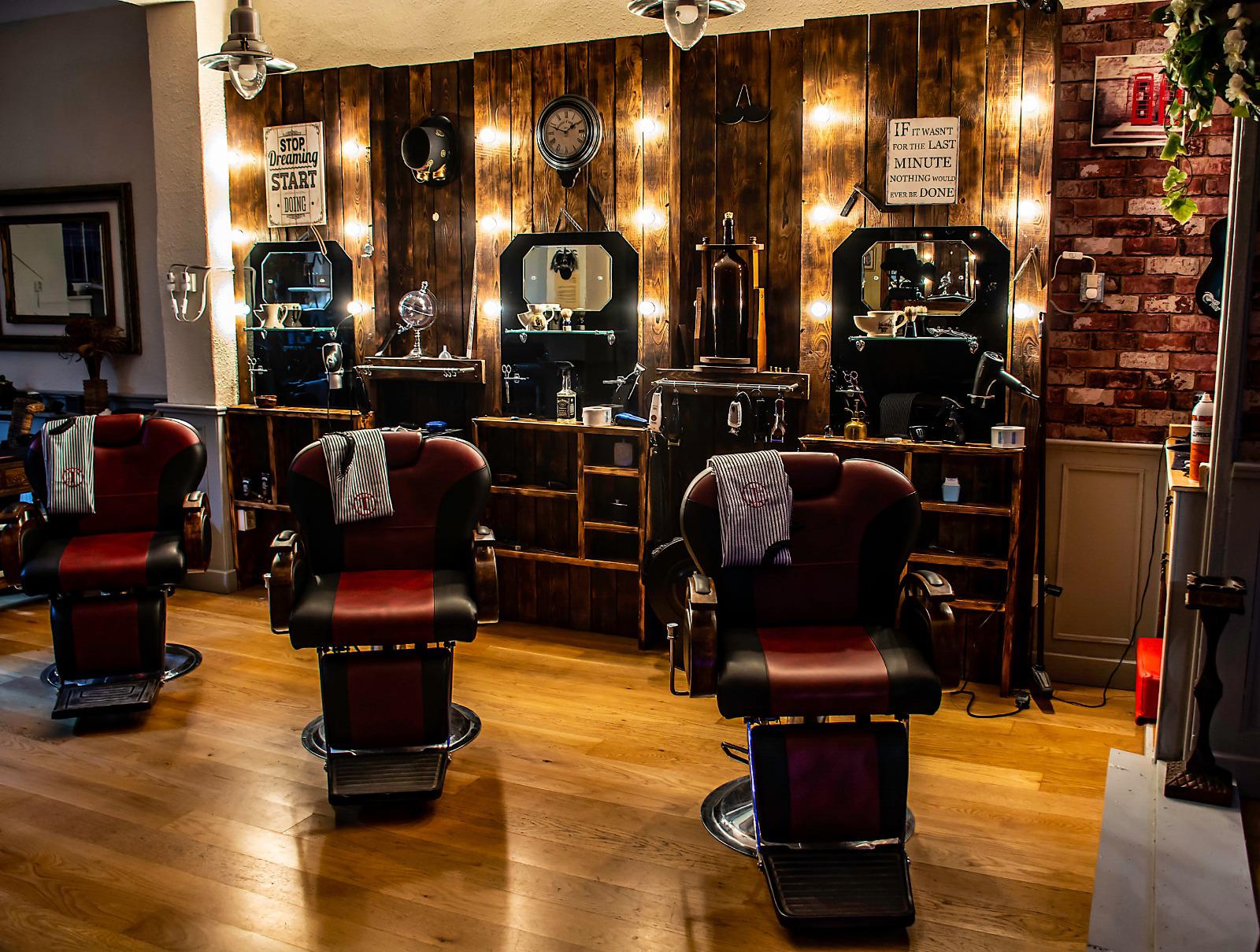 Mr. T Barber Small England, s.r.o. foto 5