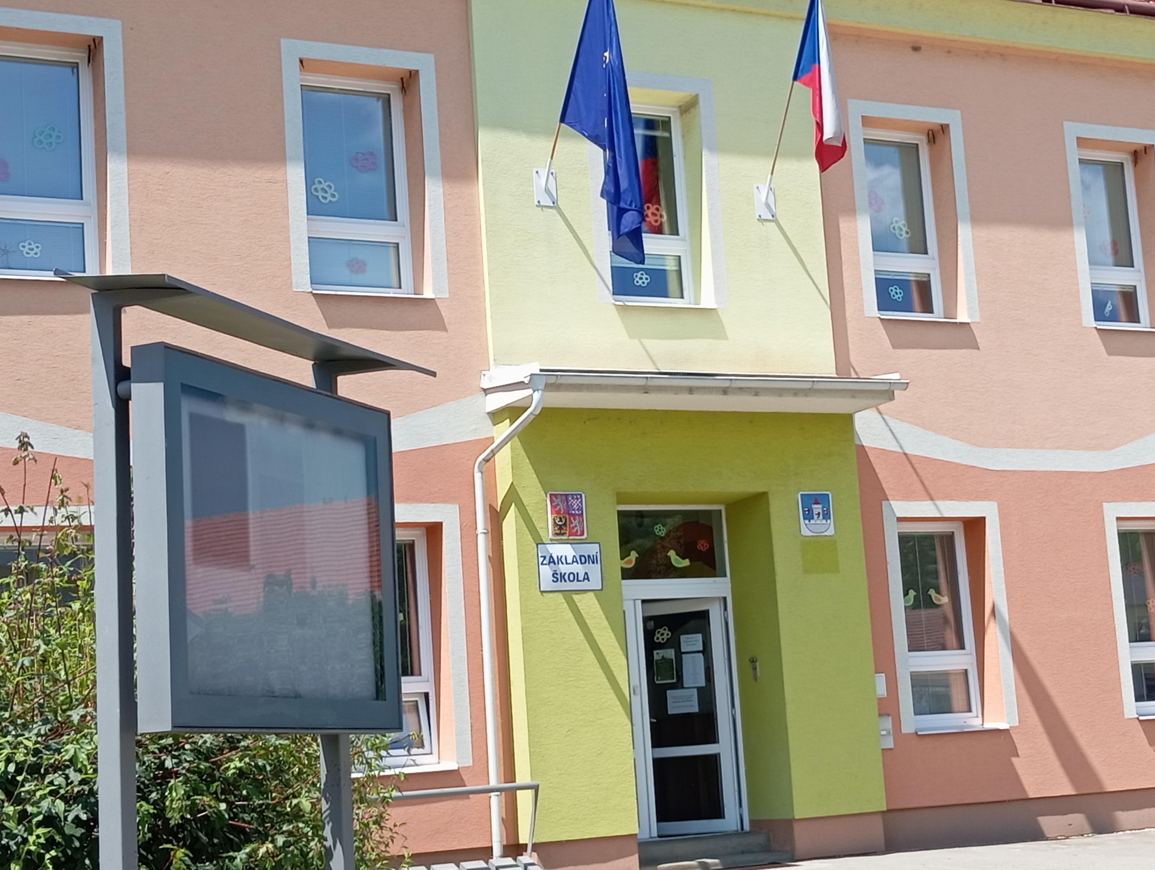 Základní škola, Koryčany, okres Kroměříž foto 4