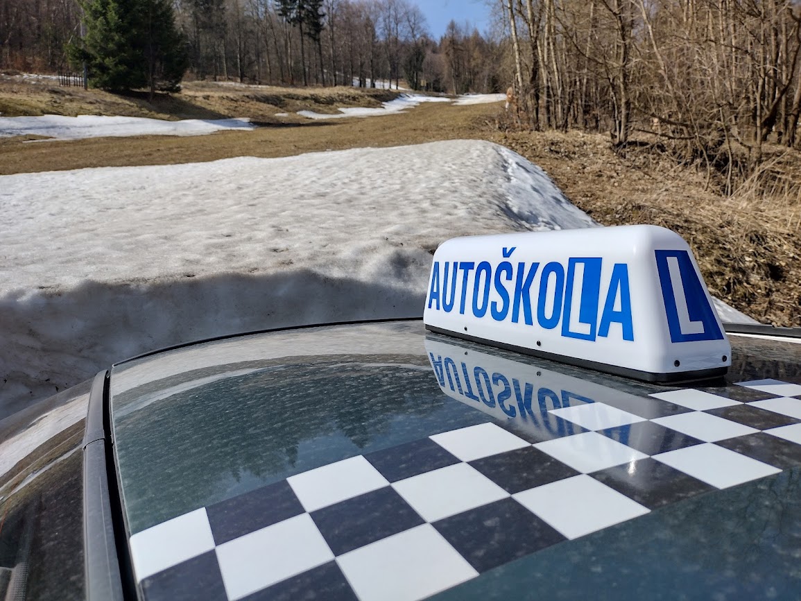 Autoškola 77