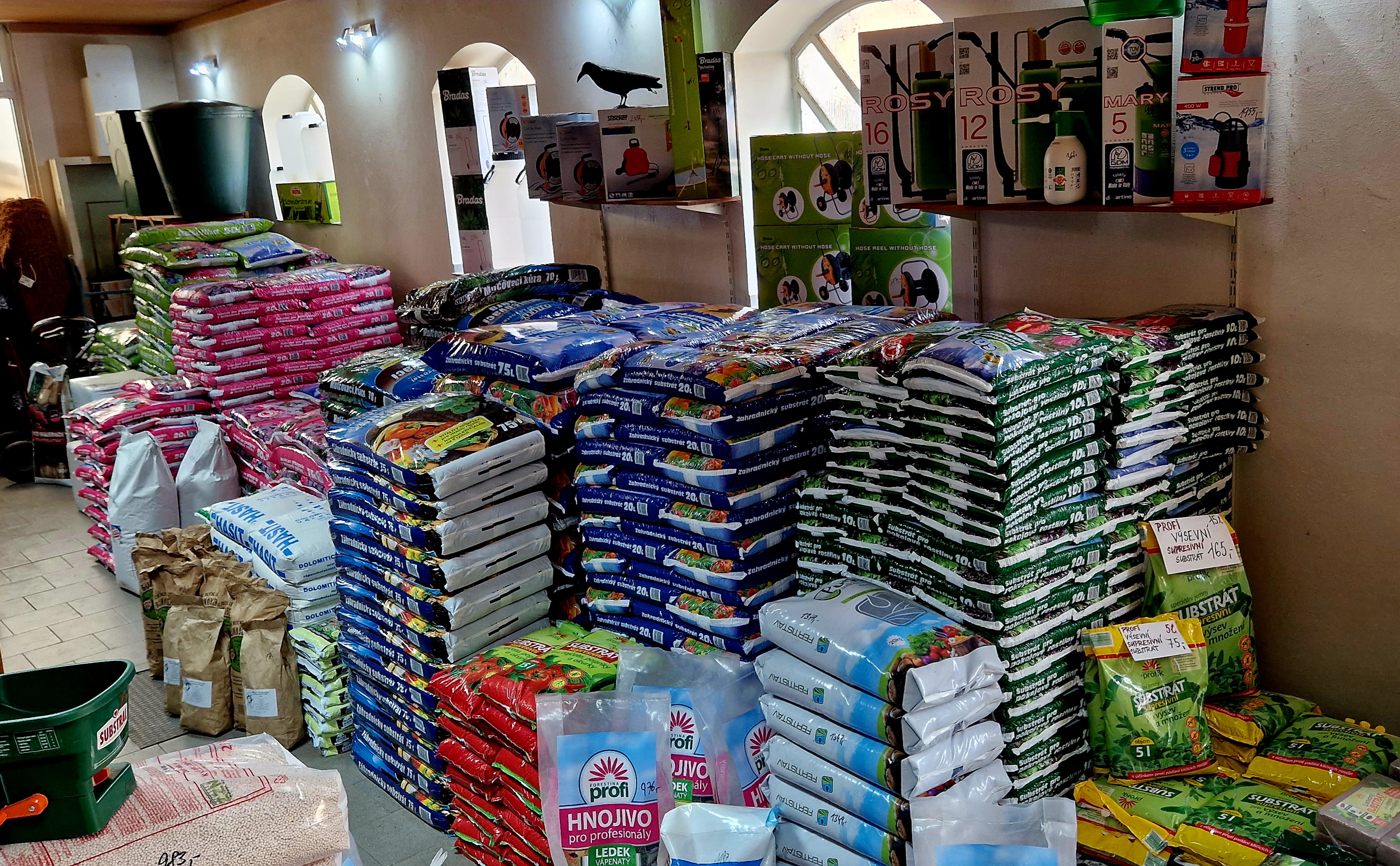 Zahradnictví u brány foto 3