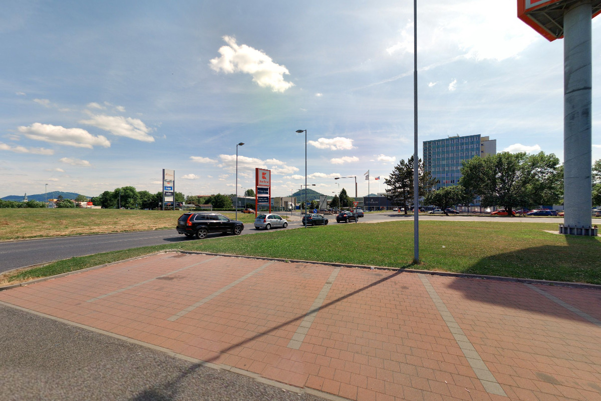 Nabíjecí stanice ČEZ foto 2