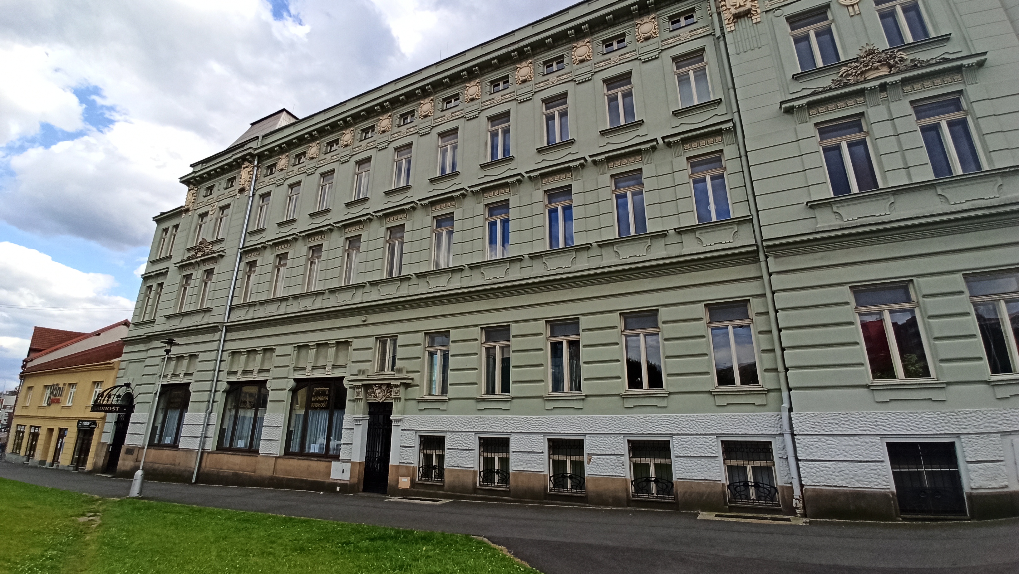 Kavárna Radhošť foto 3