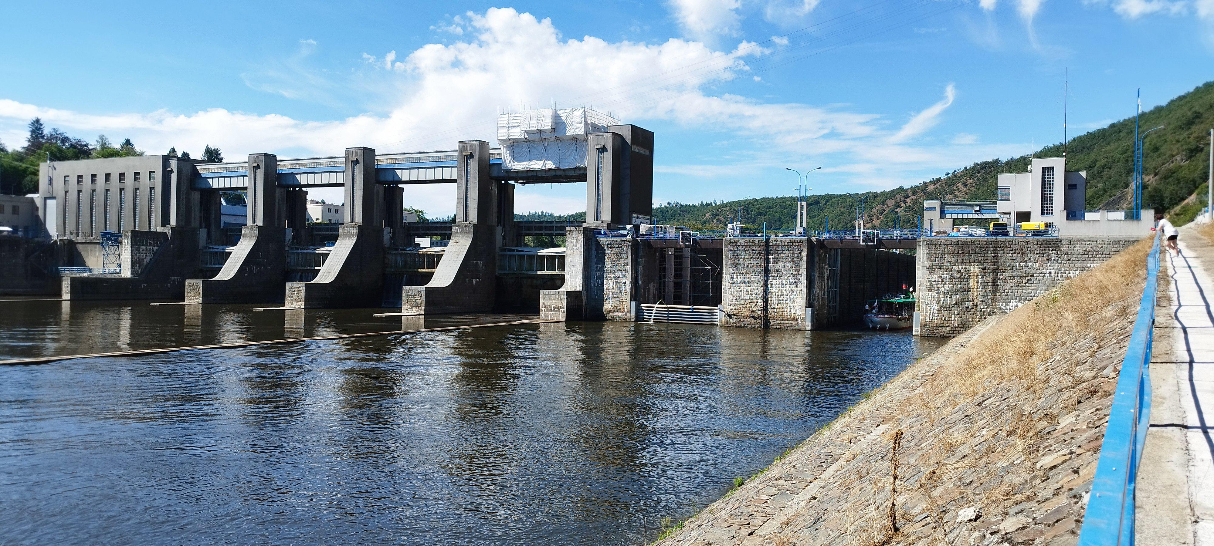 Plavební komora Vrané nad Vltavou foto 6