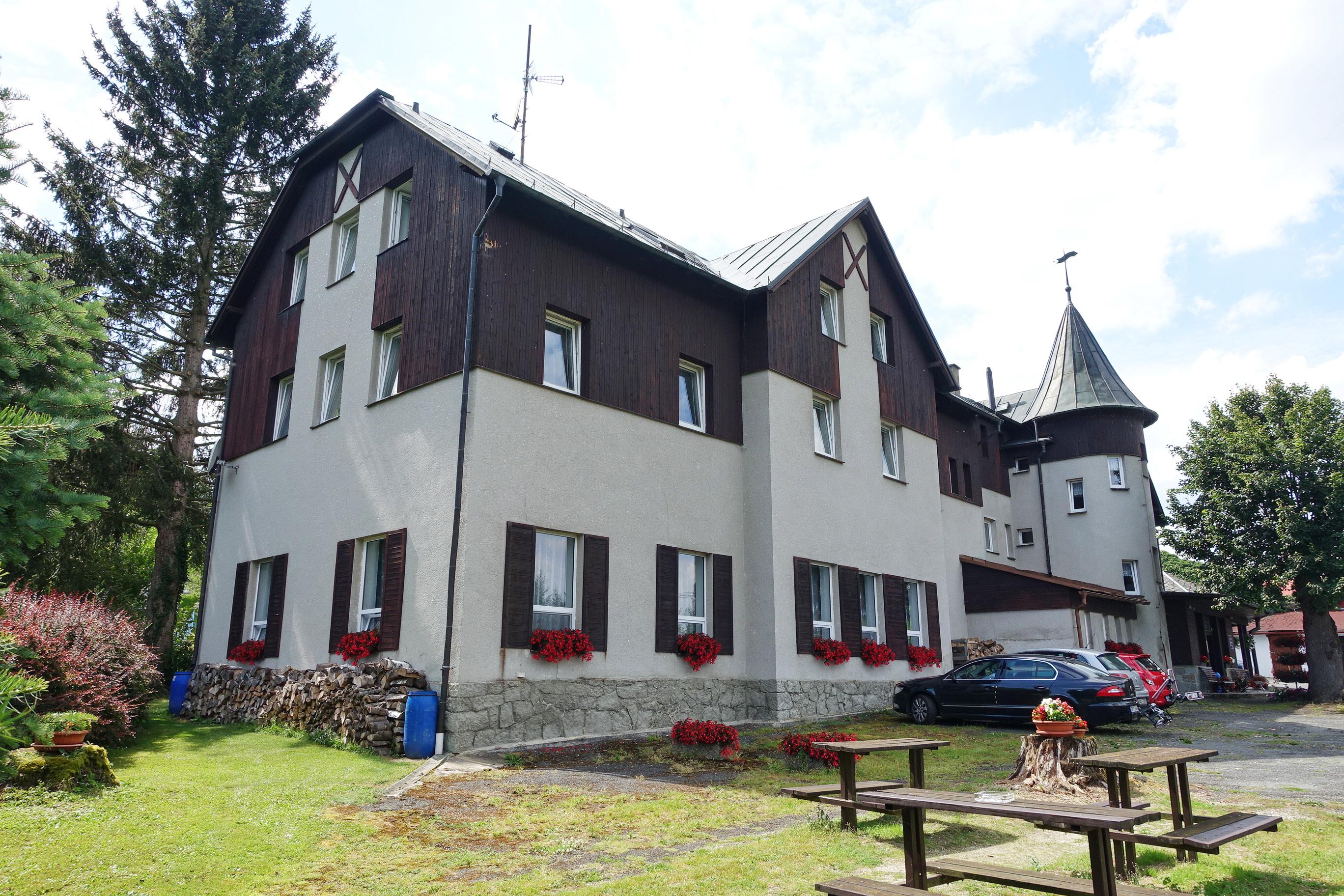 Hotel Lesana