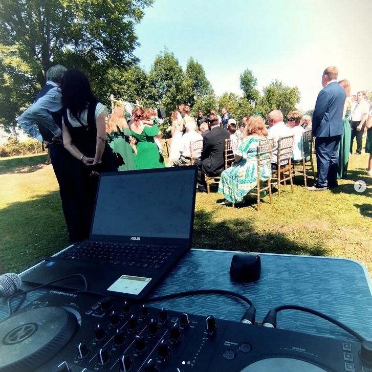 DJ na svatbu Radek Michelfeit foto 2