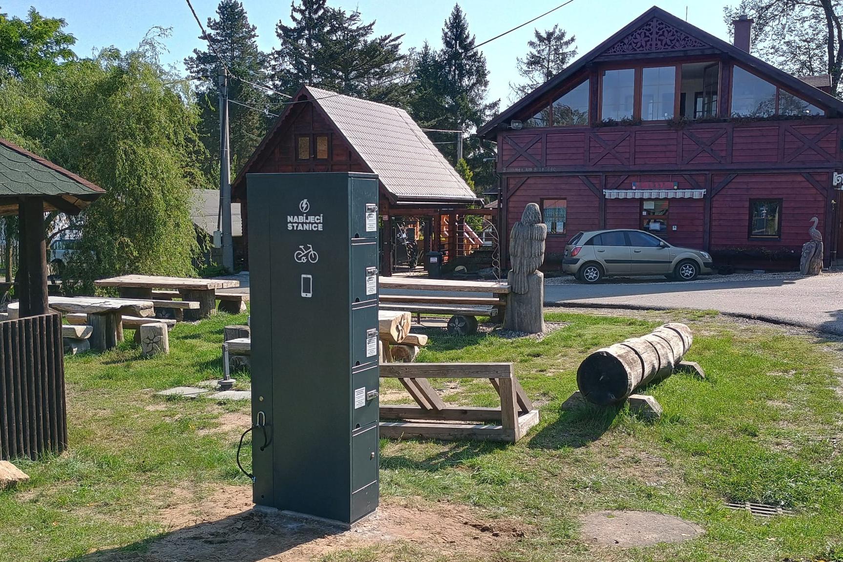 Nabíjecí stanice pro elektrokola Ralsko