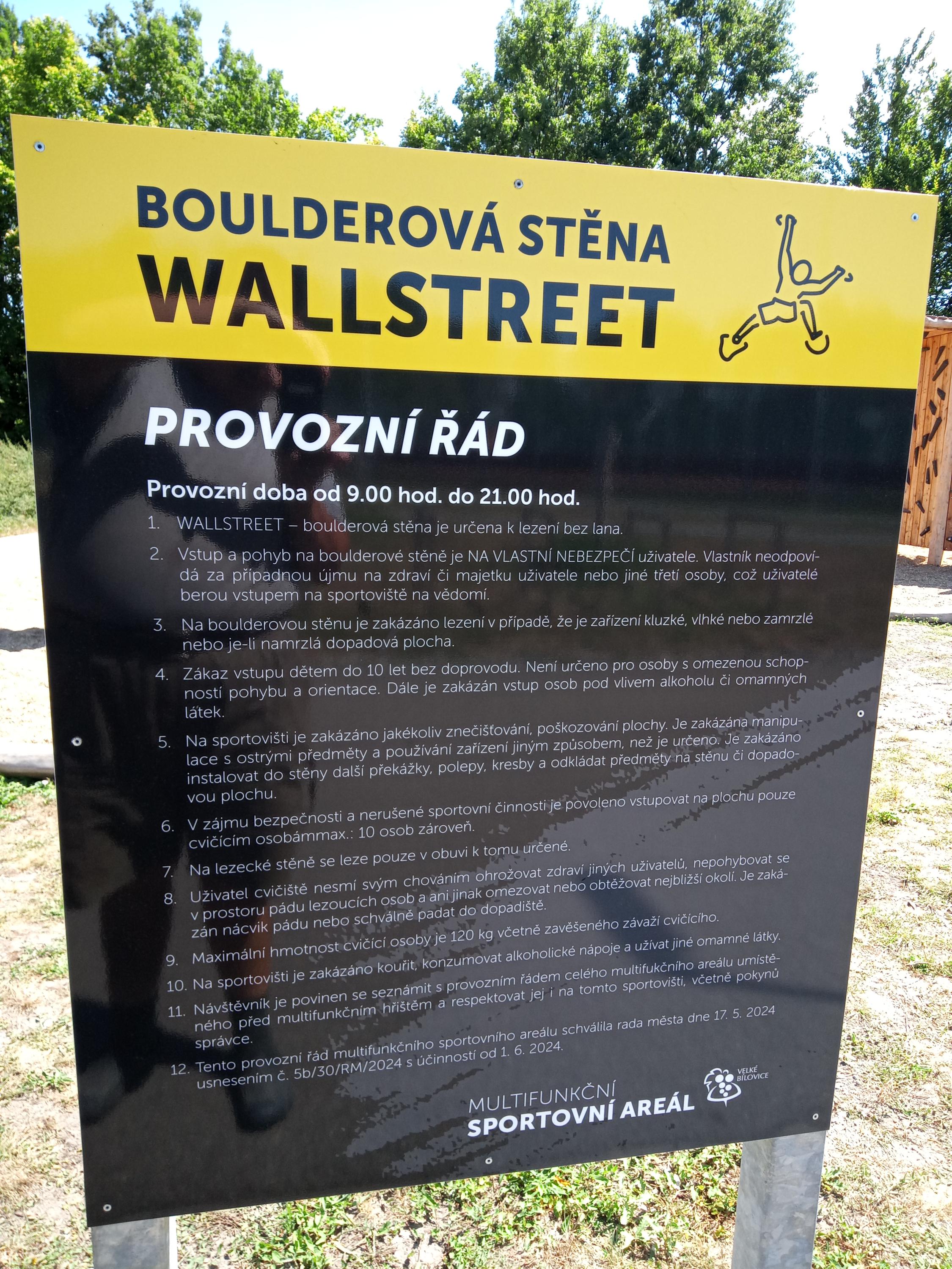 Boulderová stěna Velké Bílovice foto 4