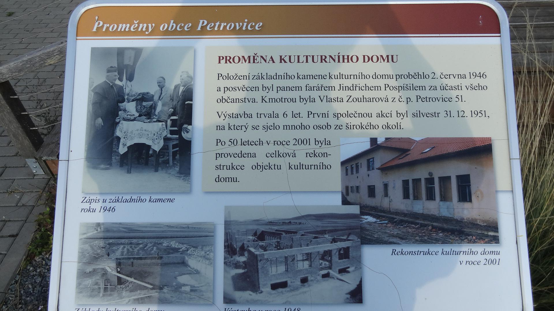 Obecní knihovna Petrovice foto 3