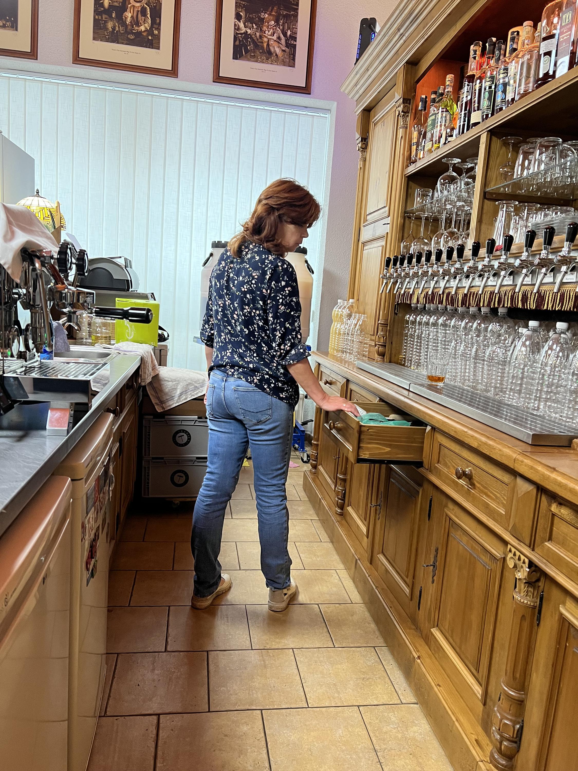 Vinotéka a Galerie Kotýnek foto 2